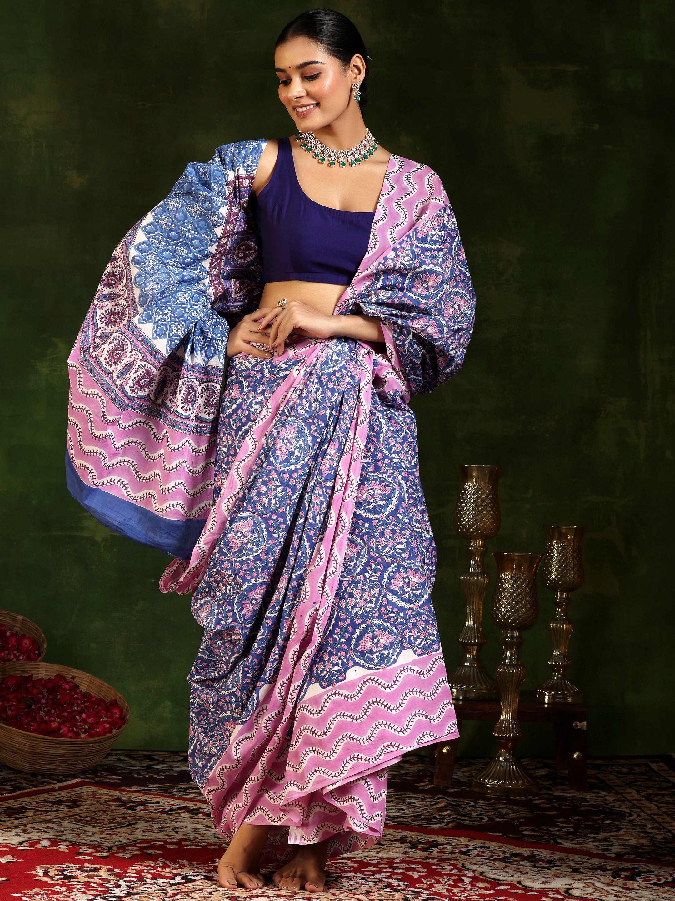 Blue Printed Cotton Saree With Unstitched Blouse Piece