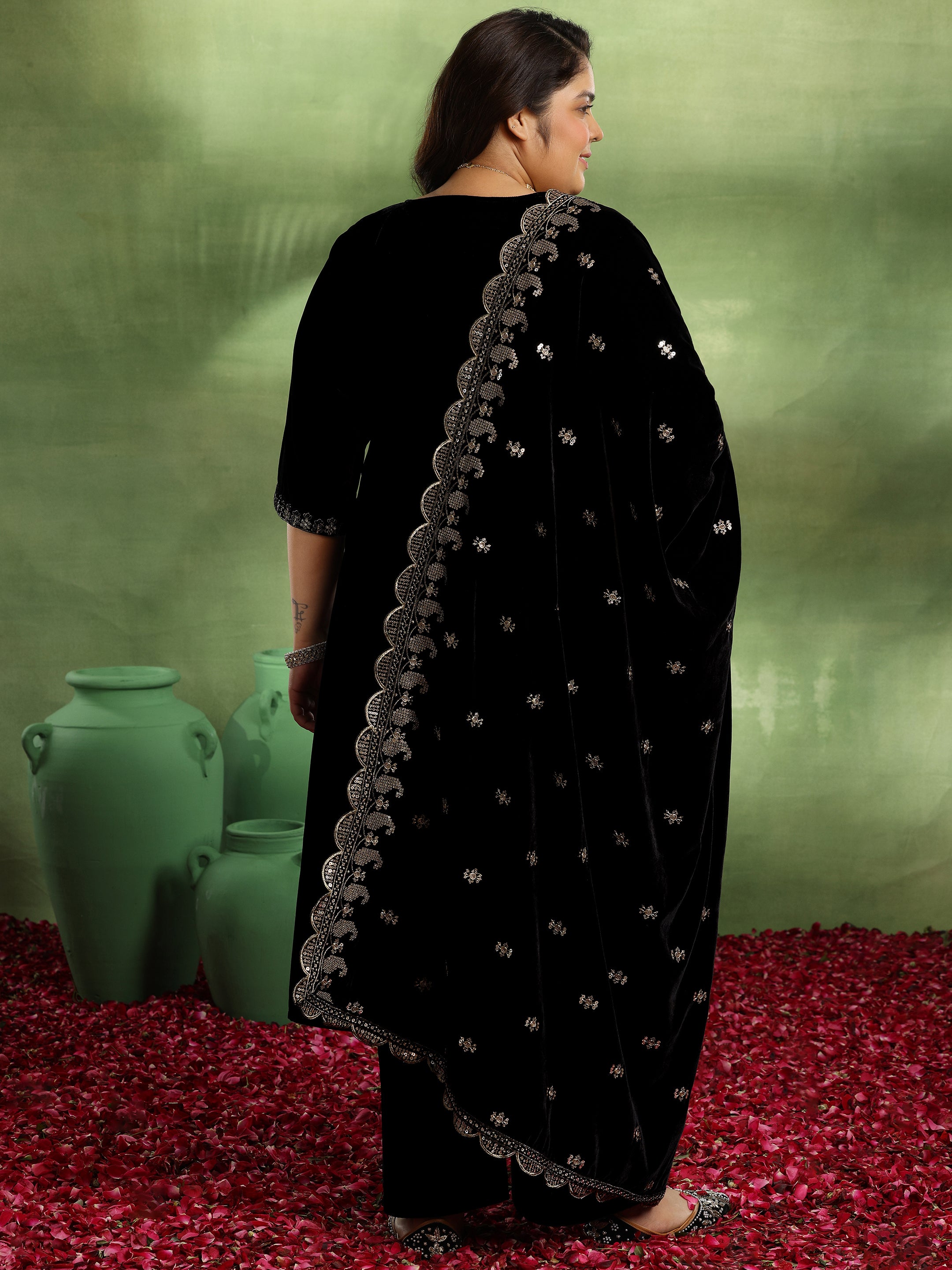 Plus Size Black Yoke Design Velvet Straight Suit With Dupatta