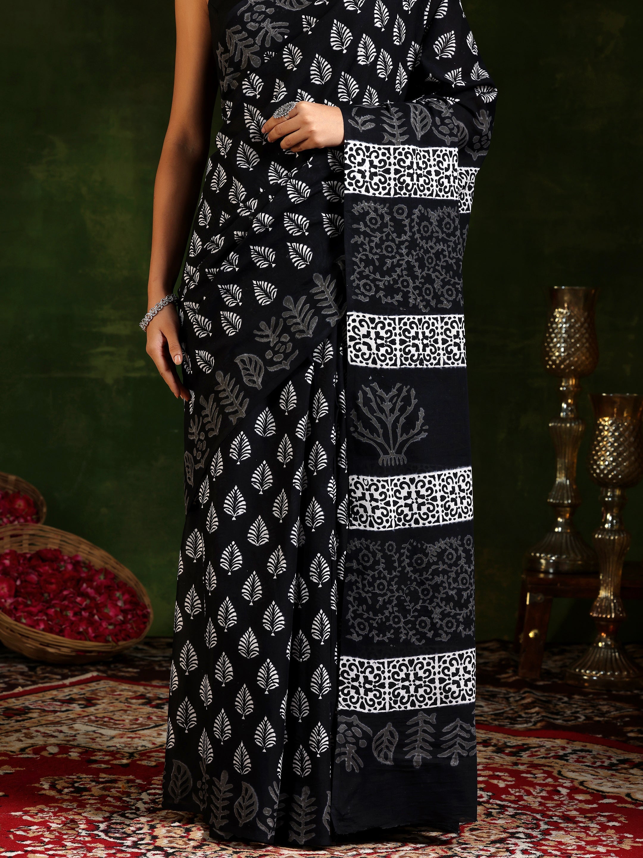 Black Printed Cotton Saree With Unstitched Blouse Piece