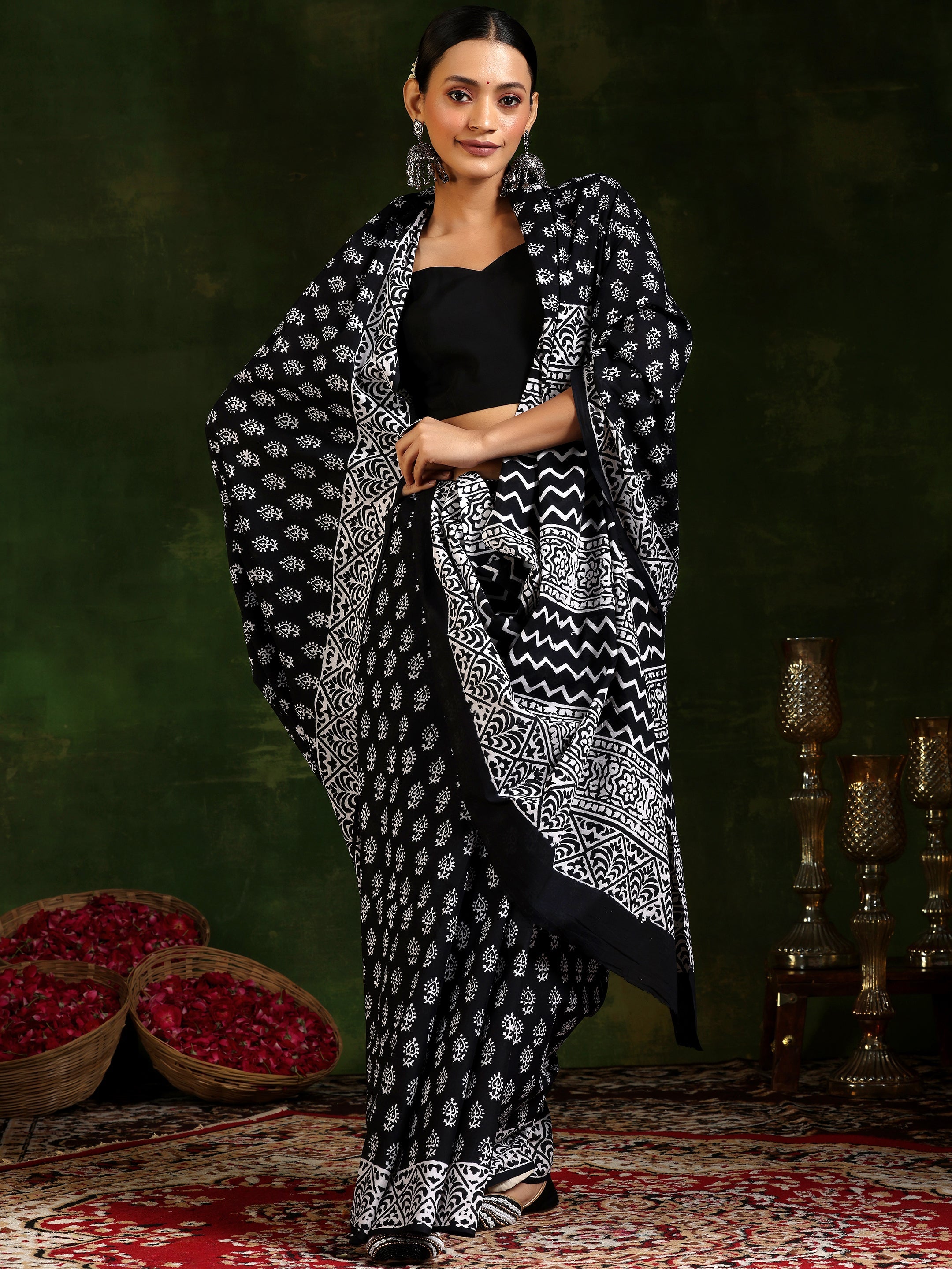 Black Printed Cotton Saree With Unstitched Blouse Piece