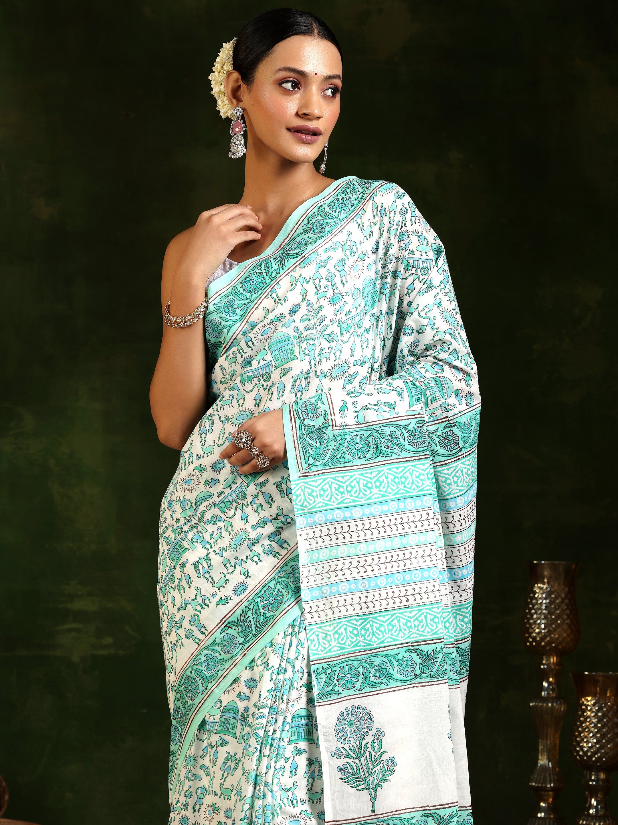 Off White Printed Cotton Saree With Unstitched Blouse Piece