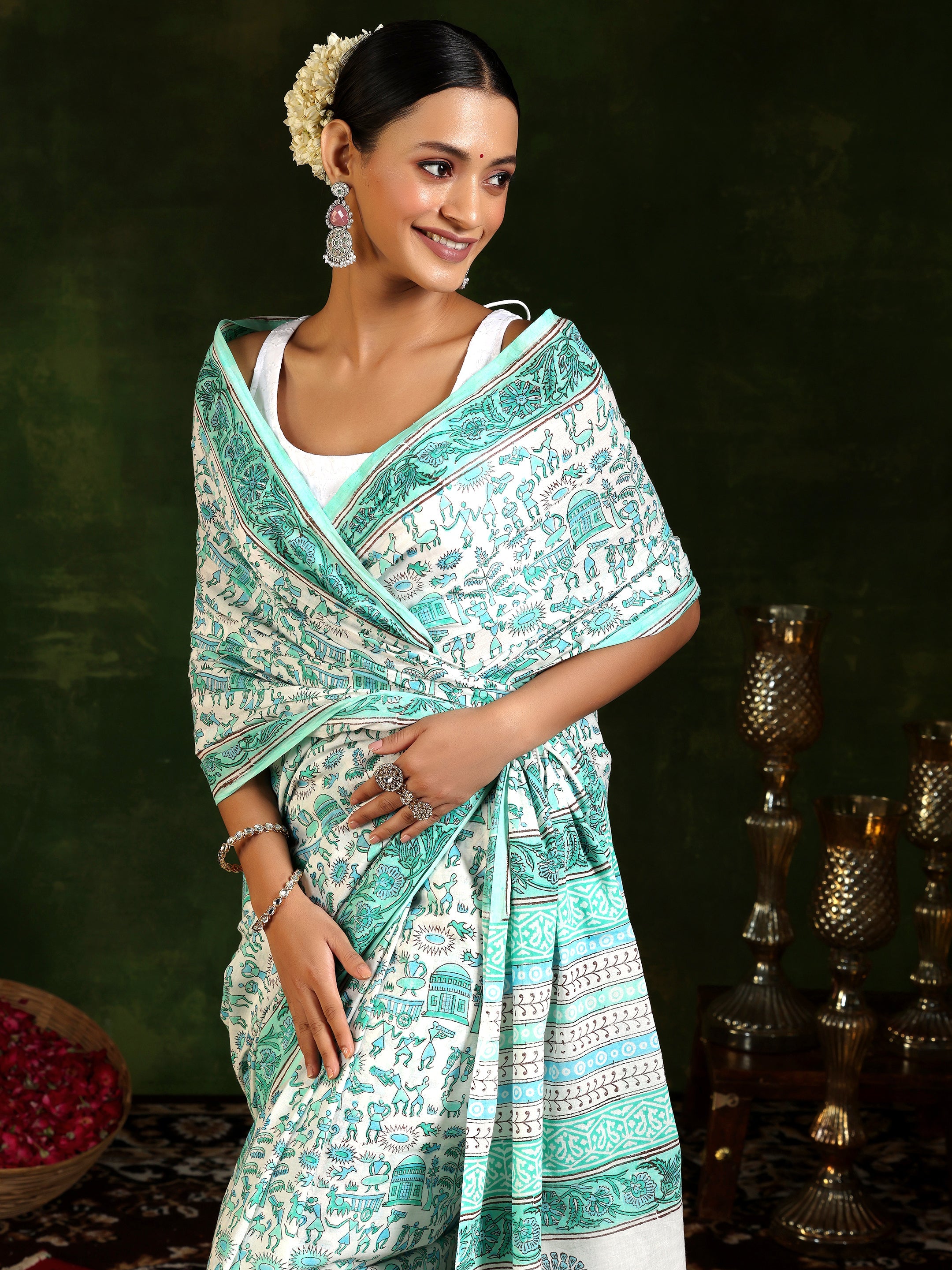 Off White Printed Cotton Saree With Unstitched Blouse Piece