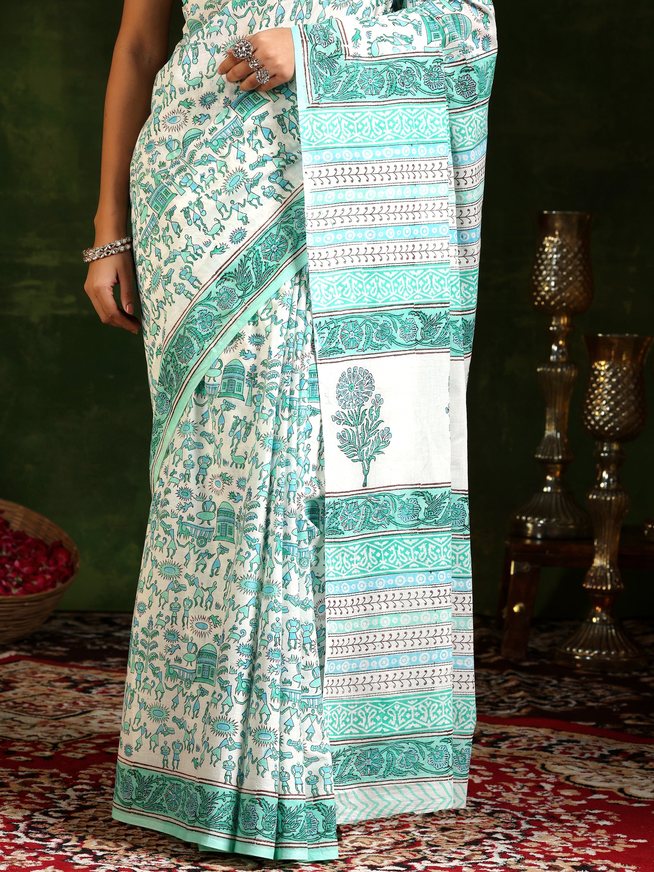 Off White Printed Cotton Saree With Unstitched Blouse Piece