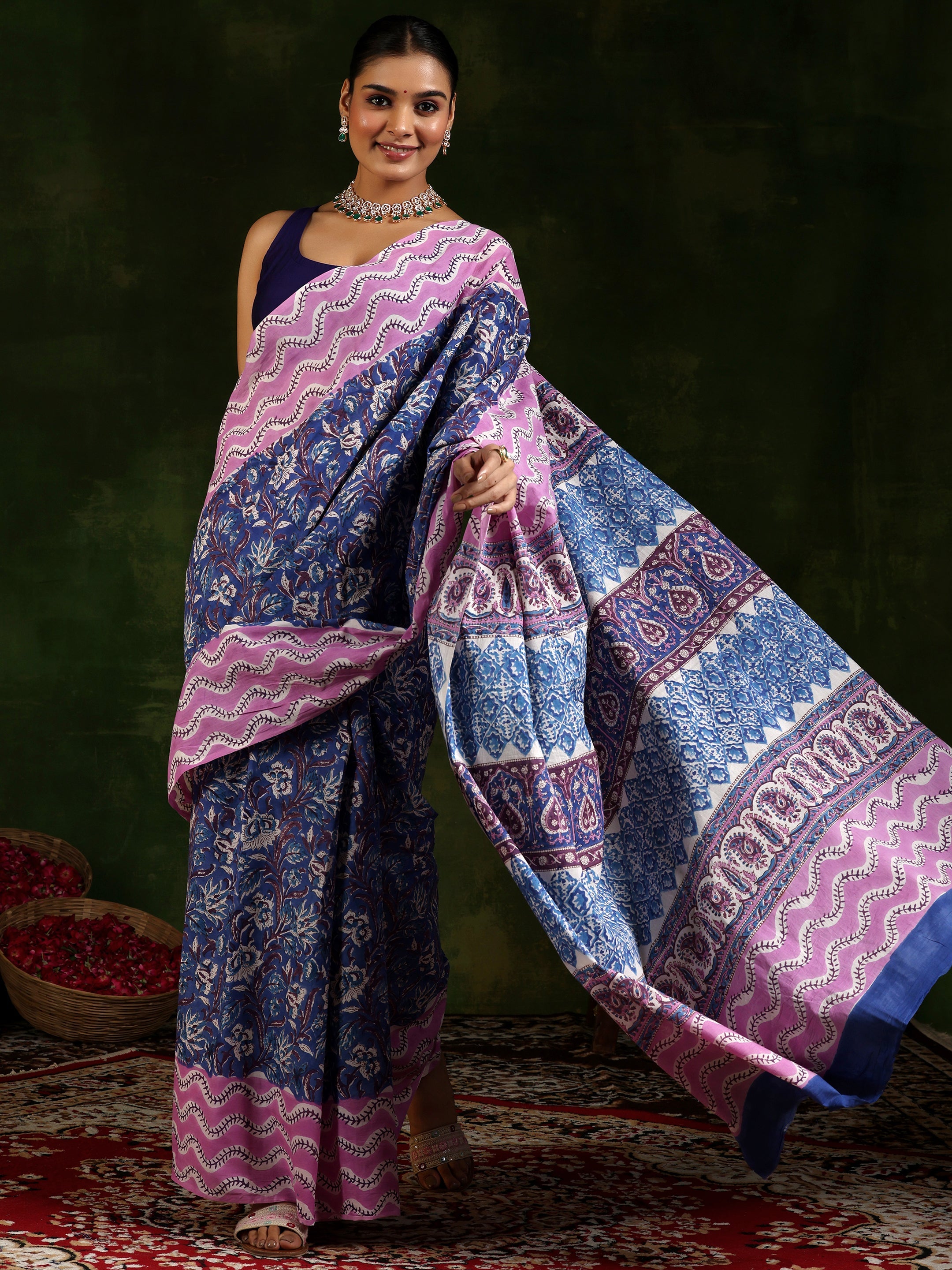 Blue Printed Cotton Saree With Unstitched Blouse Piece