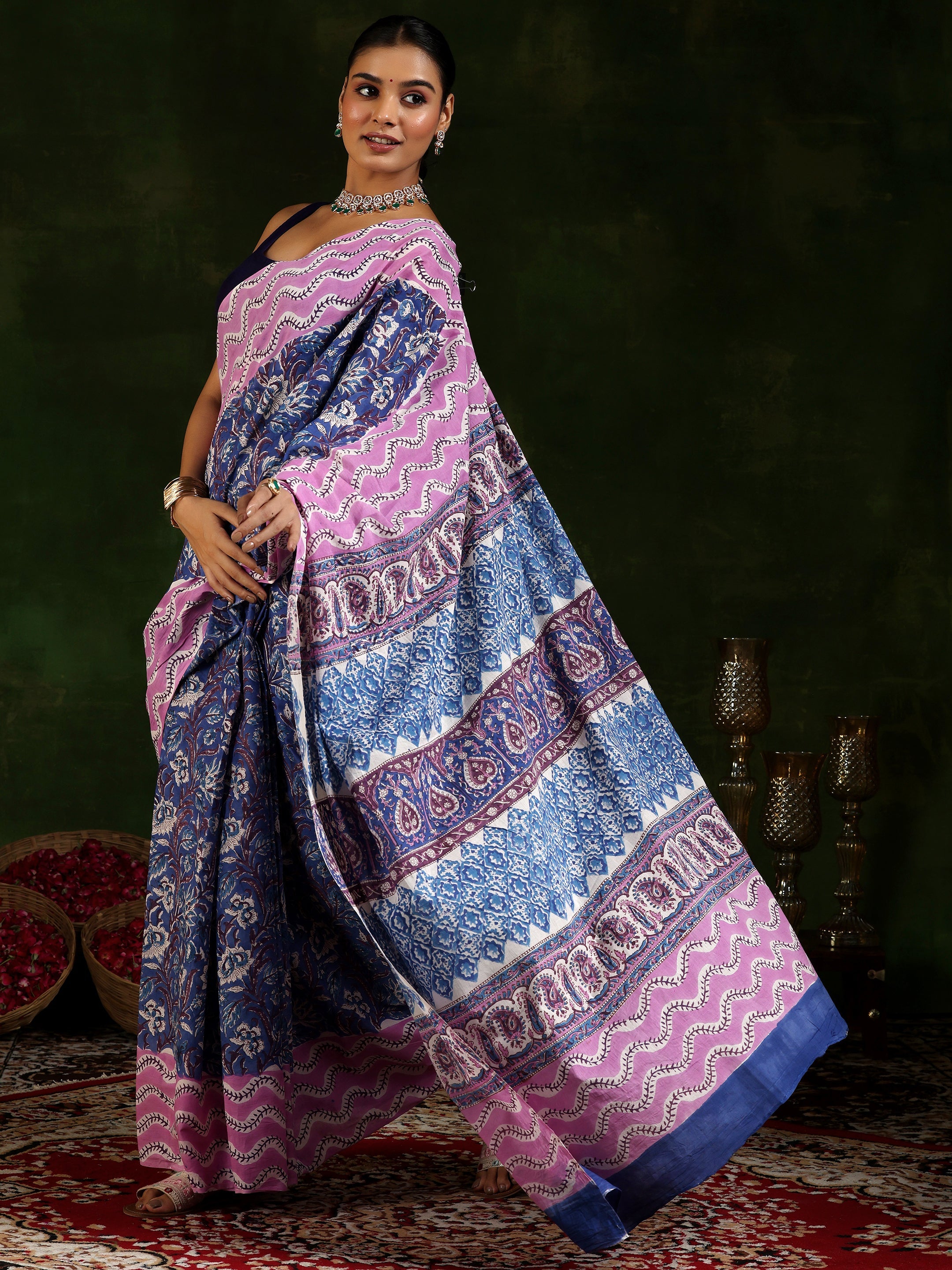 Blue Printed Cotton Saree With Unstitched Blouse Piece