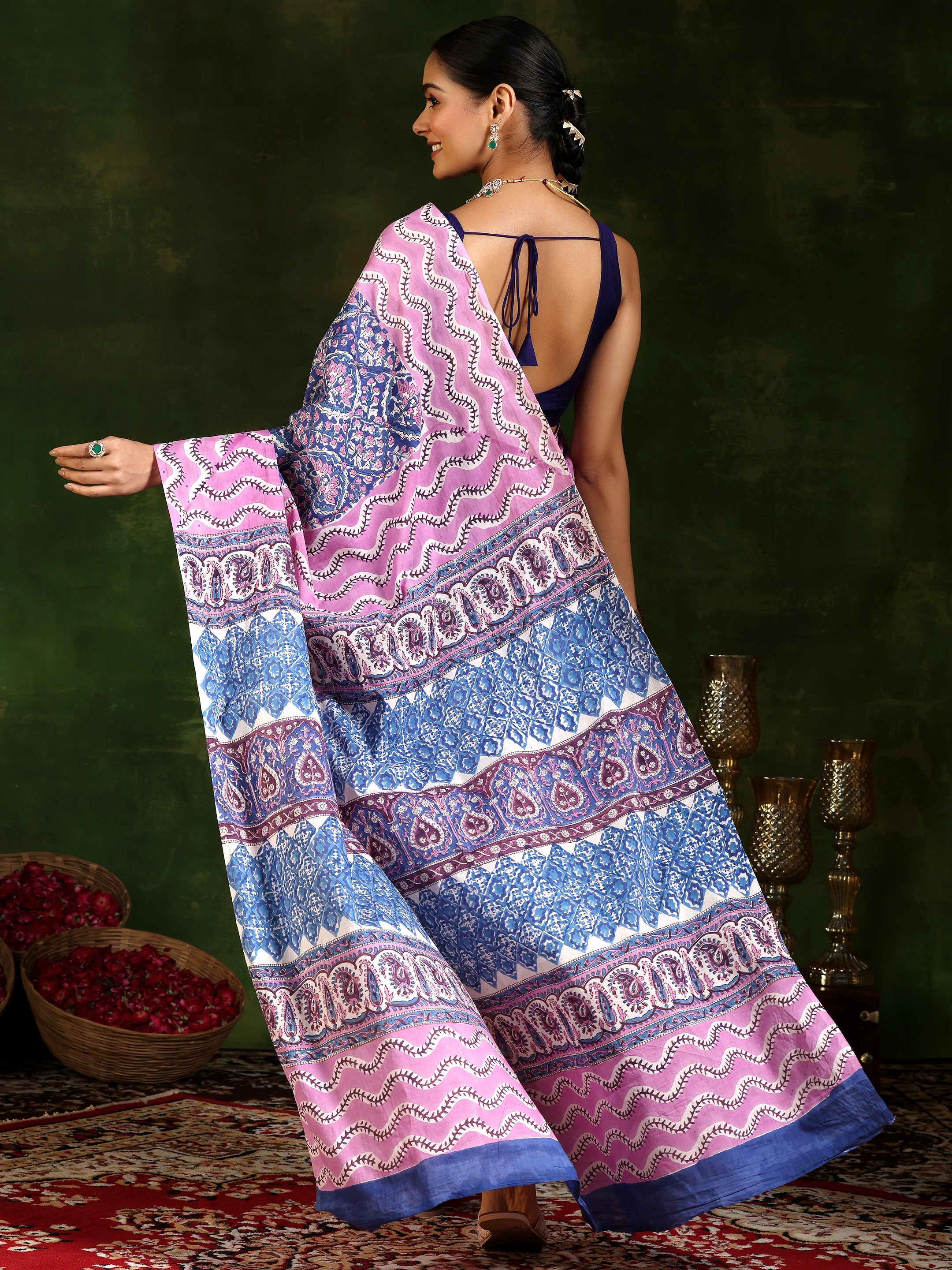 Blue Printed Cotton Saree With Unstitched Blouse Piece