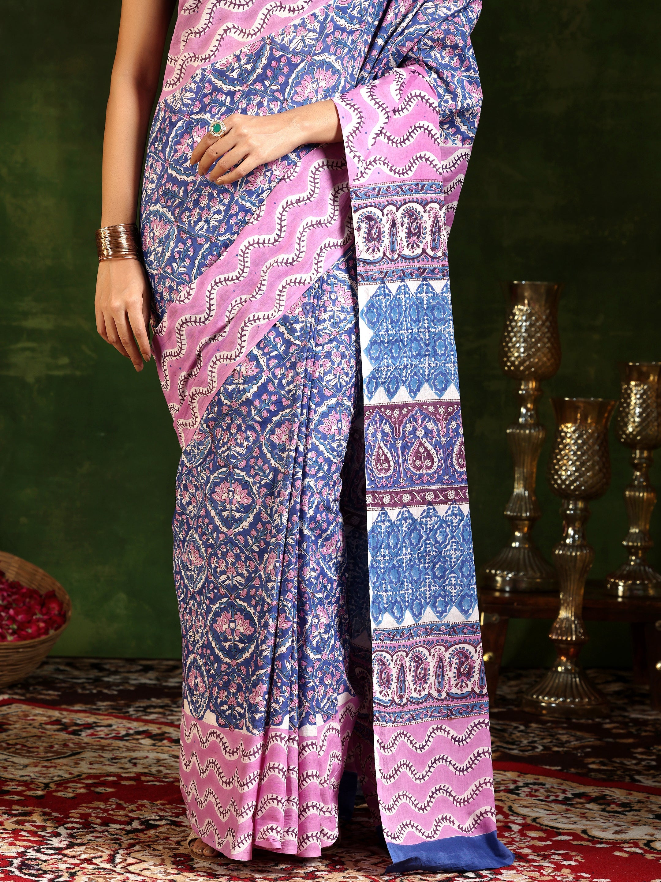 Blue Printed Cotton Saree With Unstitched Blouse Piece