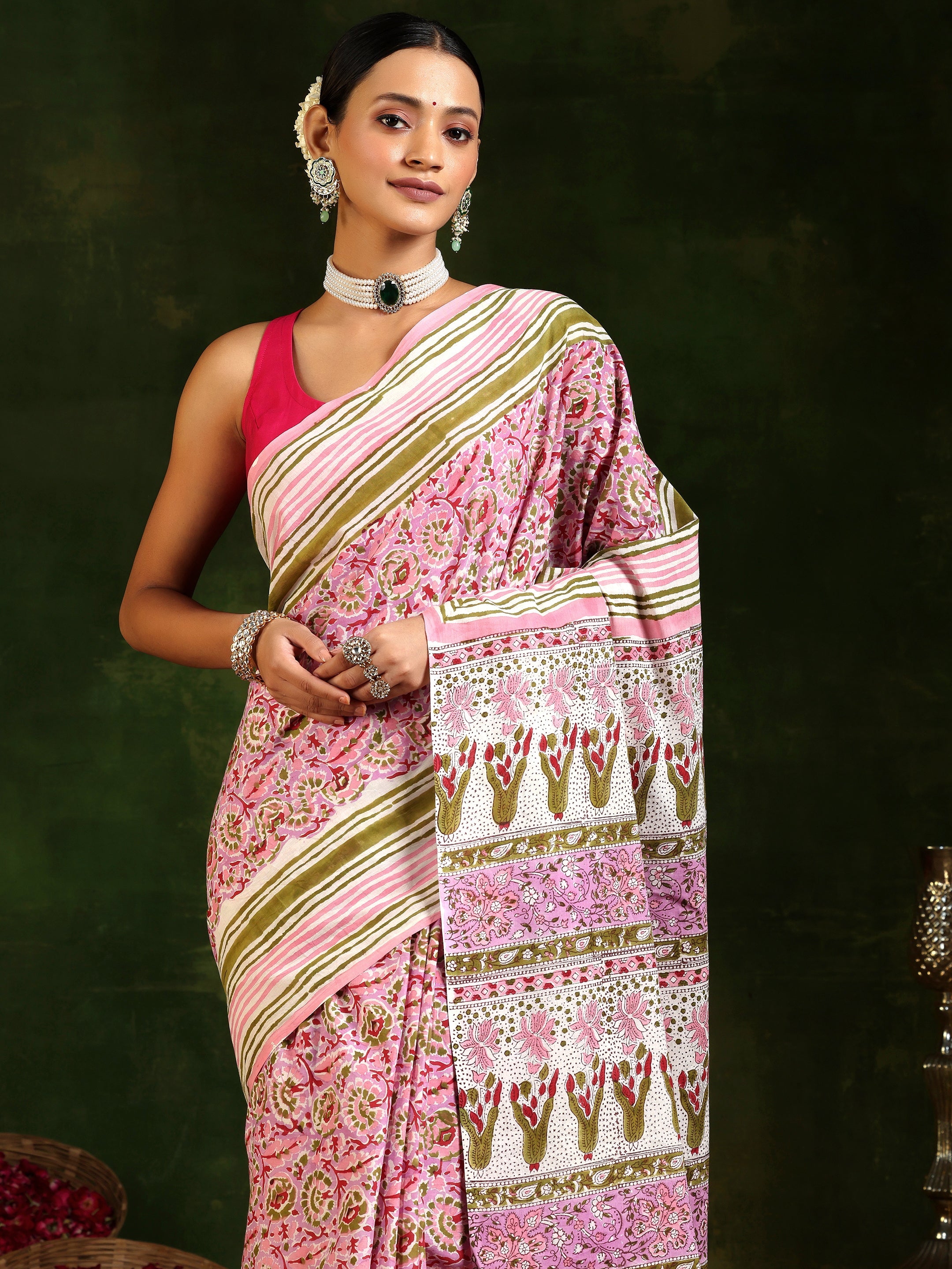 Lavender Printed Cotton Saree With Unstitched Blouse Piece