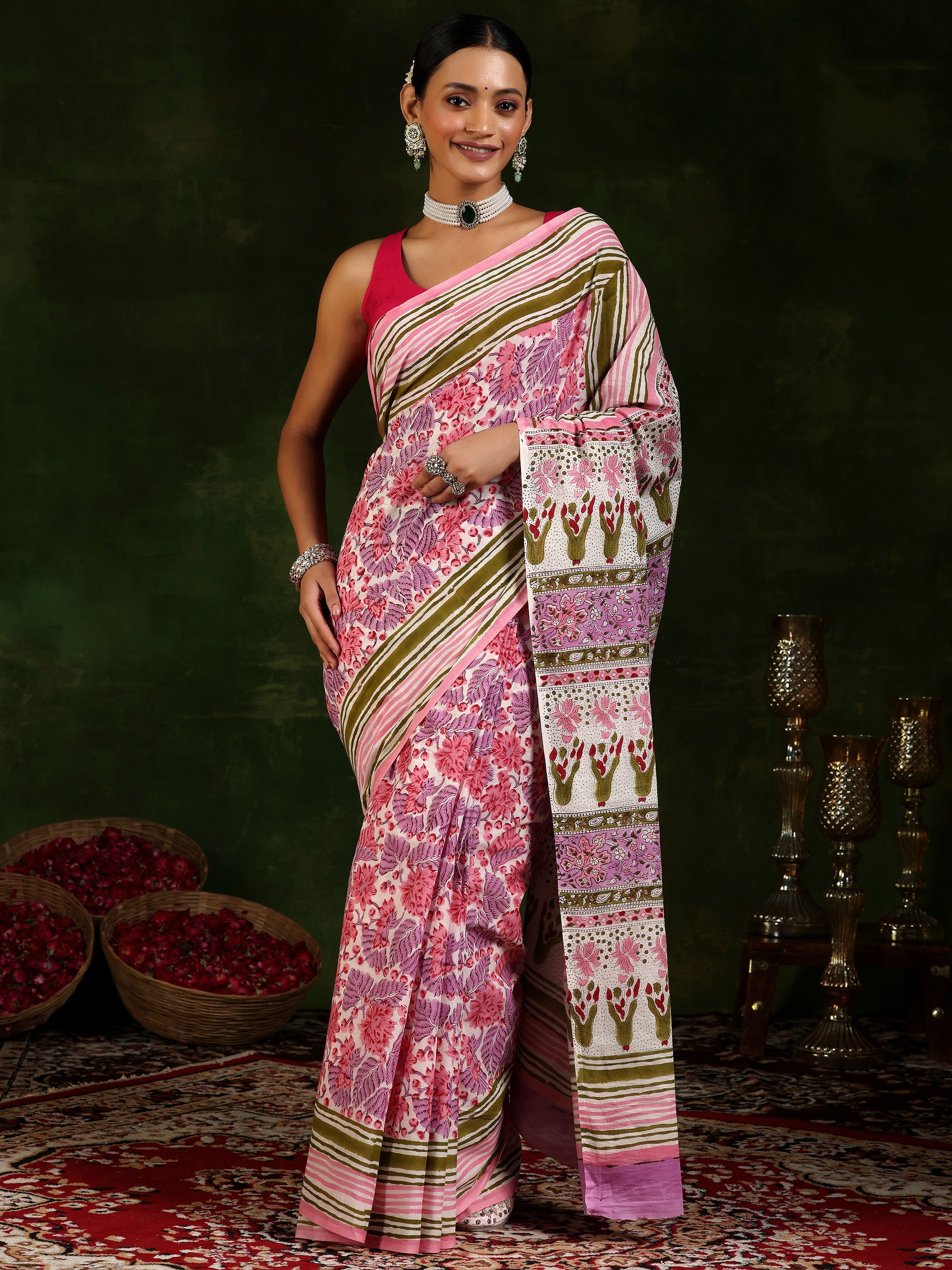 Off White Printed Cotton Saree With Unstitched Blouse Piece