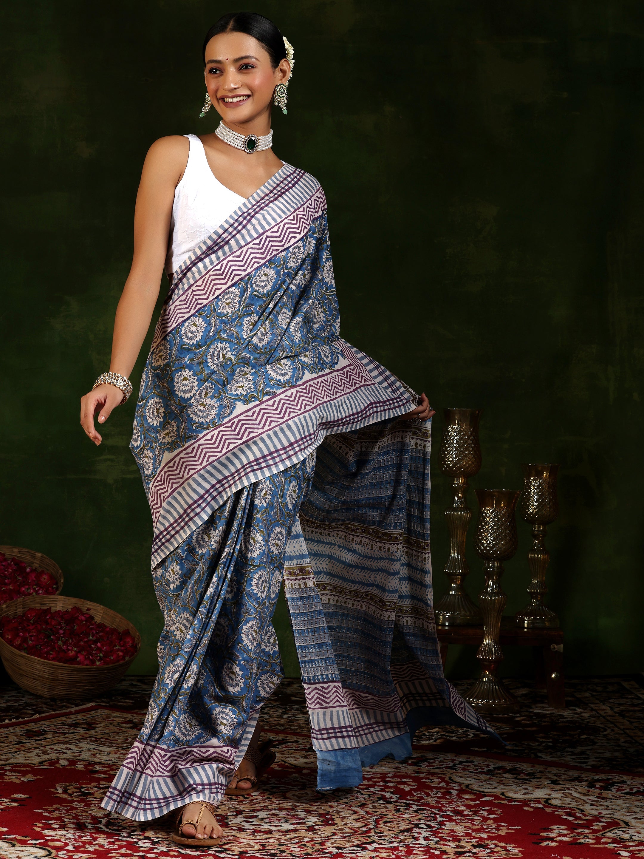 Blue Printed Cotton Saree With Unstitched Blouse Piece