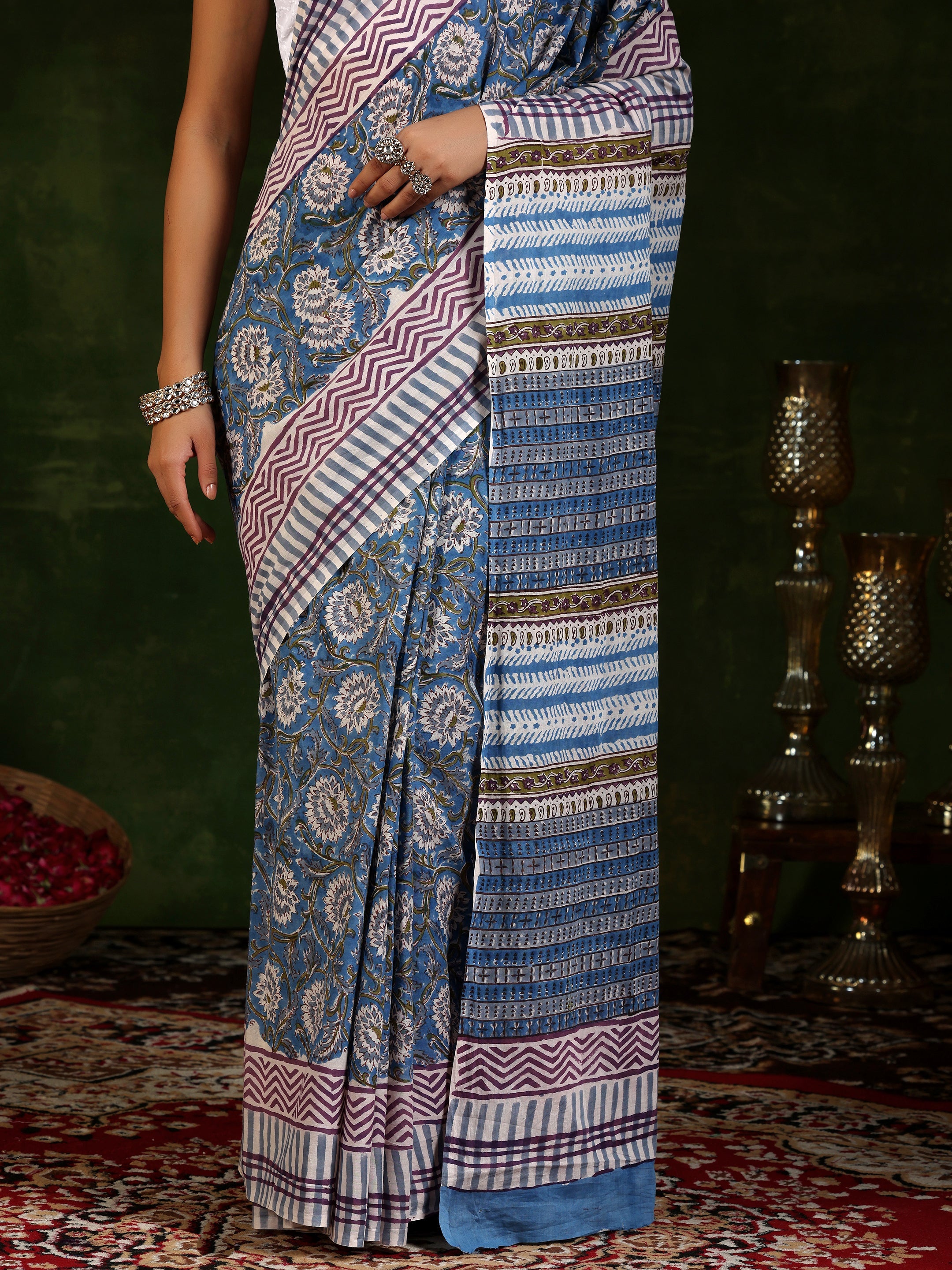 Blue Printed Cotton Saree With Unstitched Blouse Piece