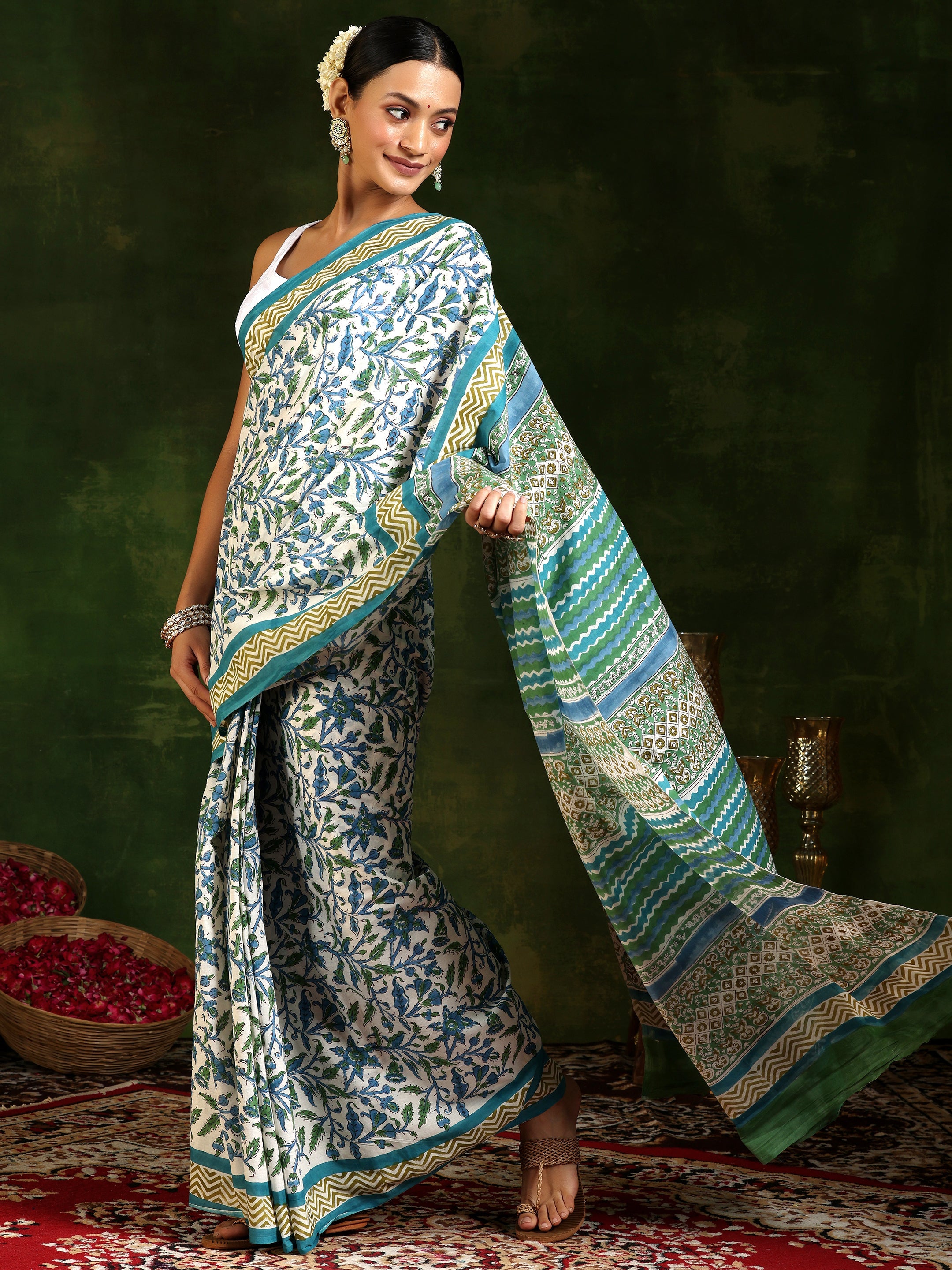 Off White Printed Cotton Saree With Unstitched Blouse Piece