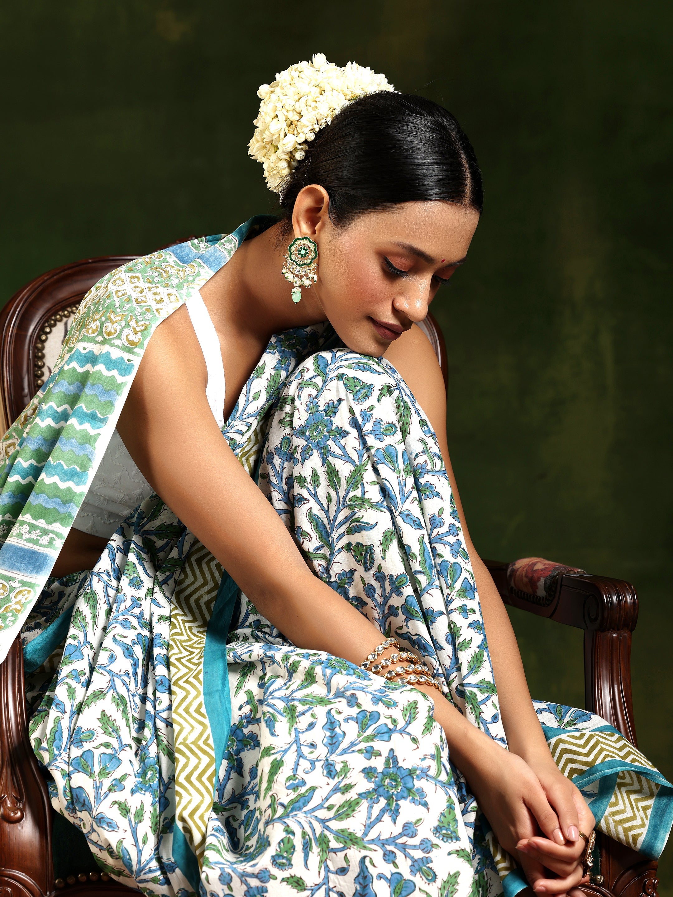 Off White Printed Cotton Saree With Unstitched Blouse Piece