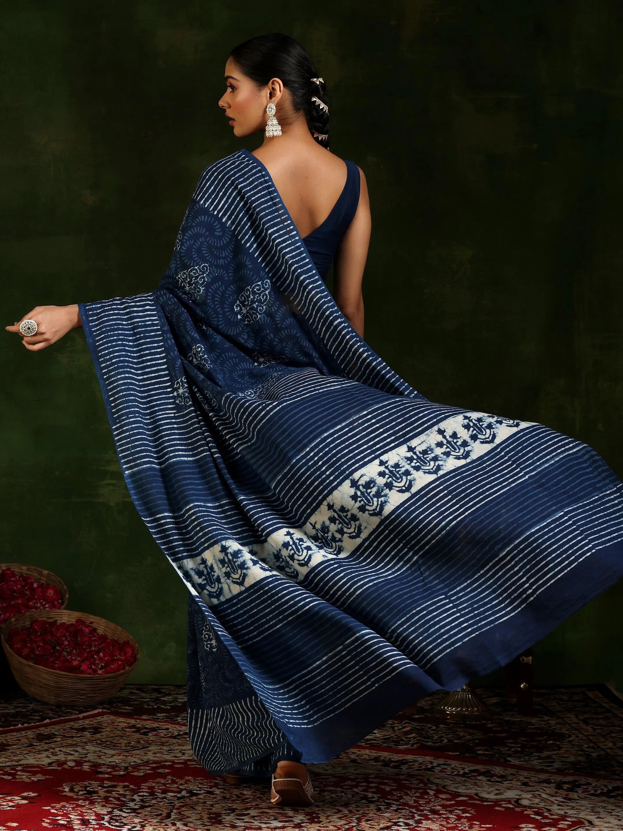 Indigo Printed Cotton Saree With Unstitched Blouse Piece