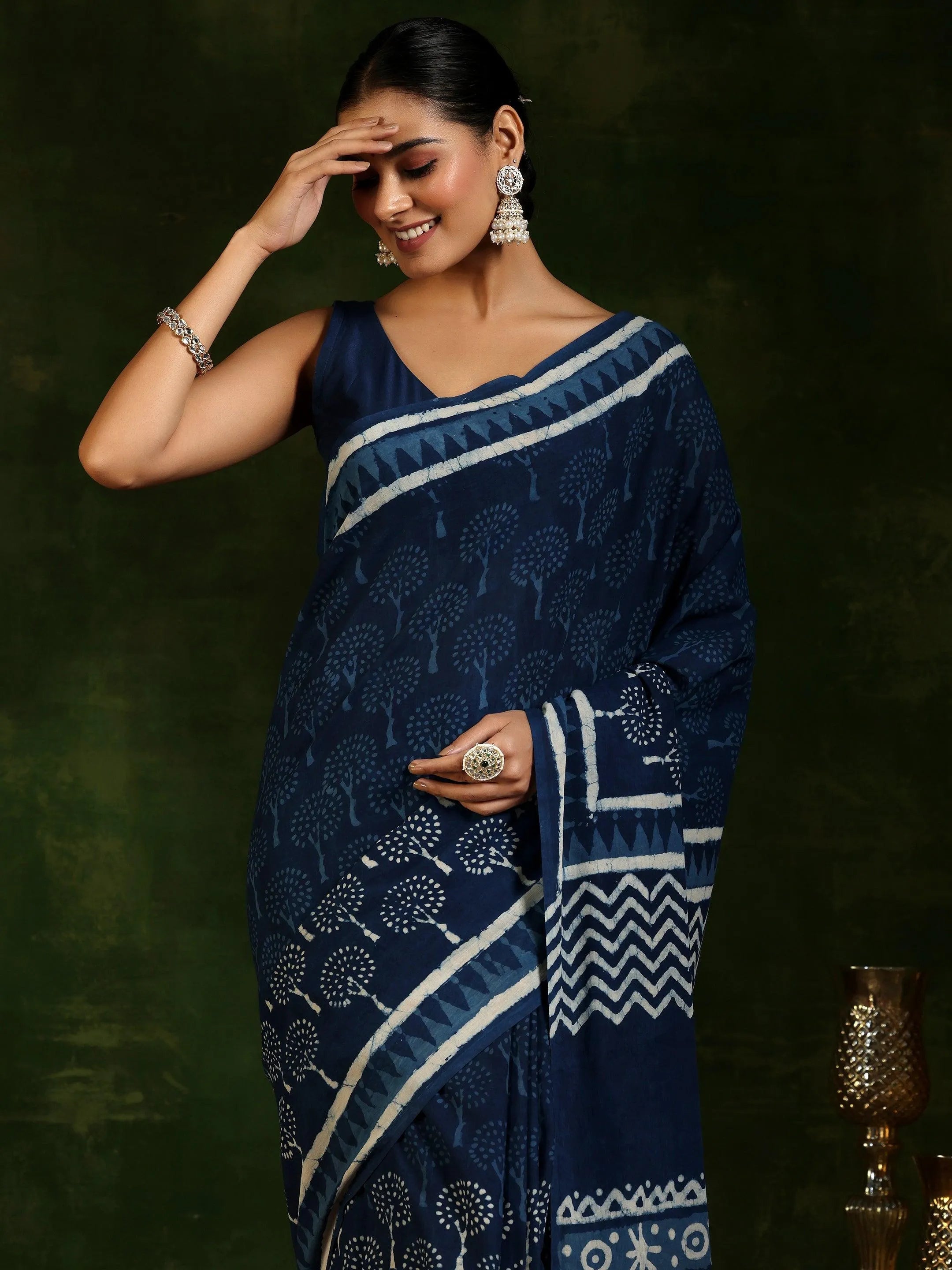 Indigo Printed Cotton Saree With Unstitched Blouse Piece