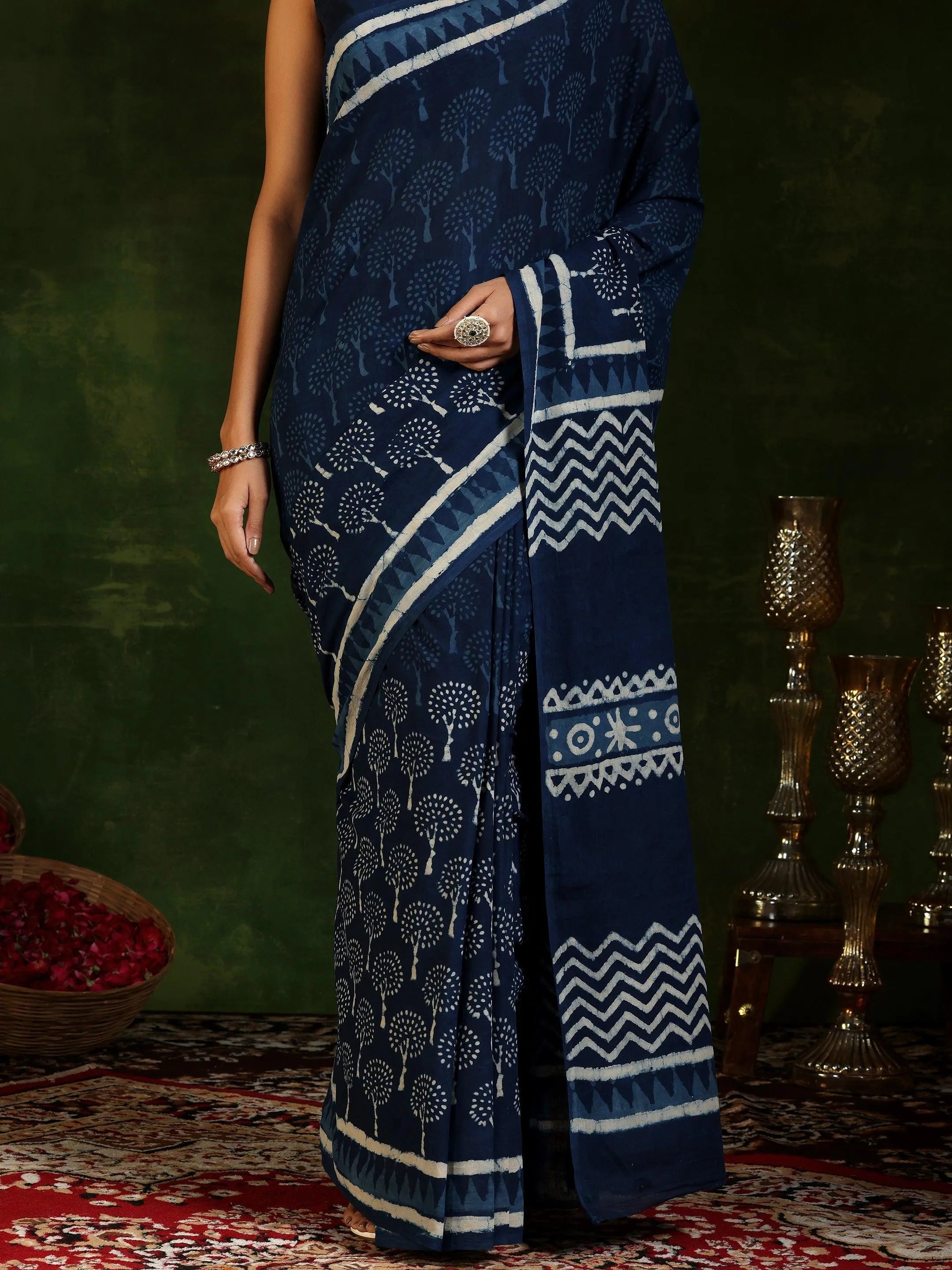 Indigo Printed Cotton Saree With Unstitched Blouse Piece