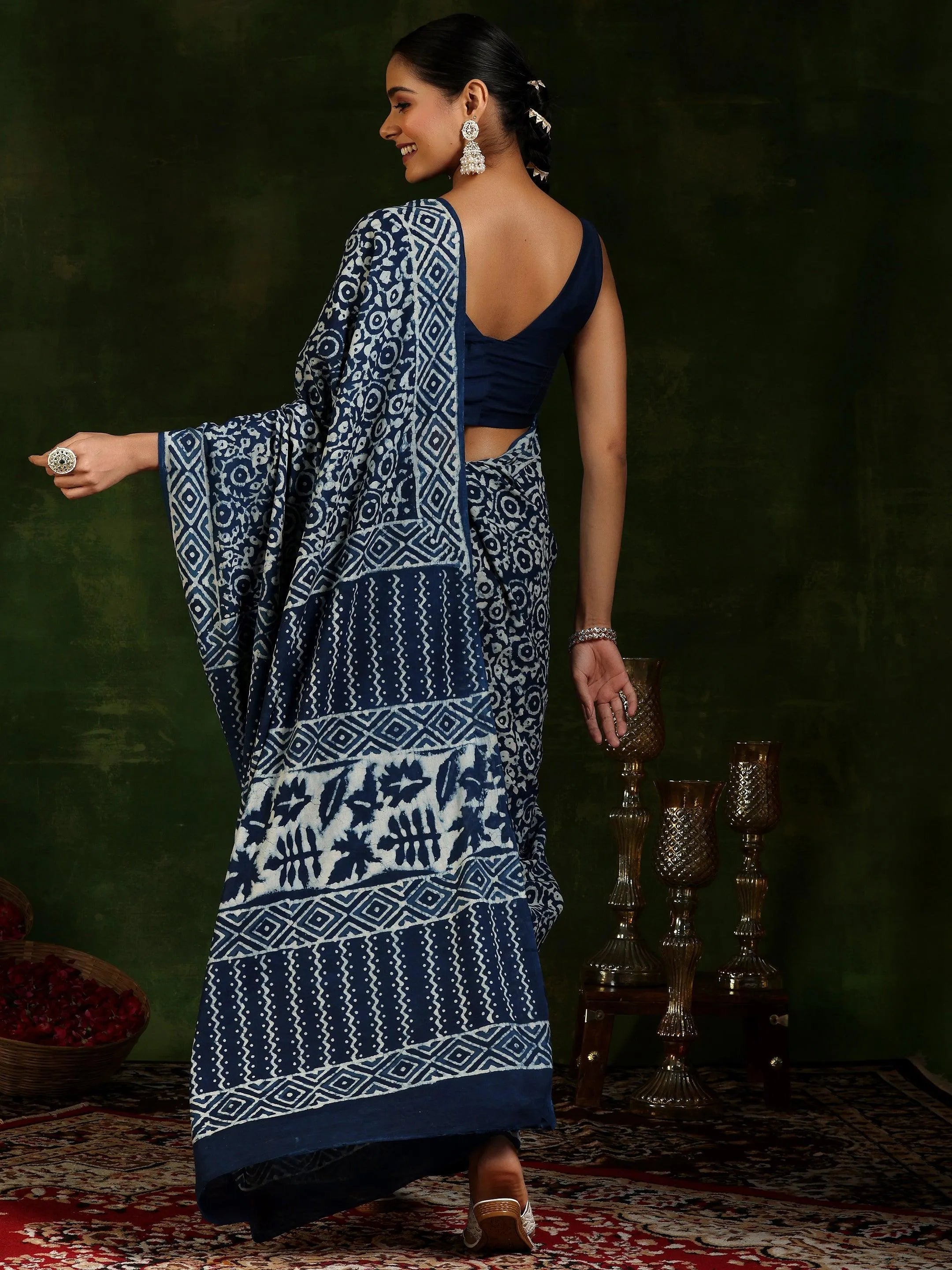 Indigo Printed Cotton Saree With Unstitched Blouse Piece