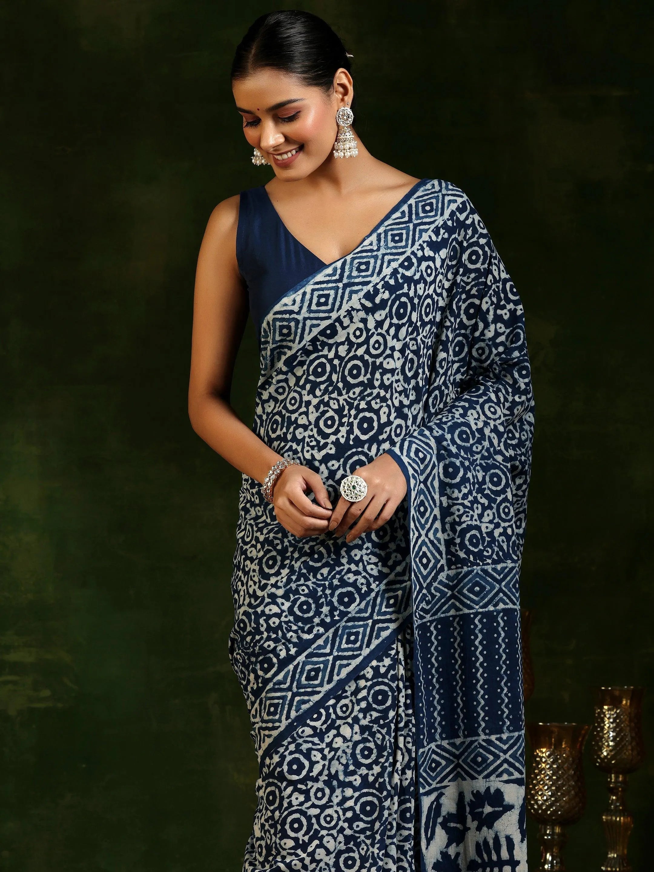 Indigo Printed Cotton Saree With Unstitched Blouse Piece