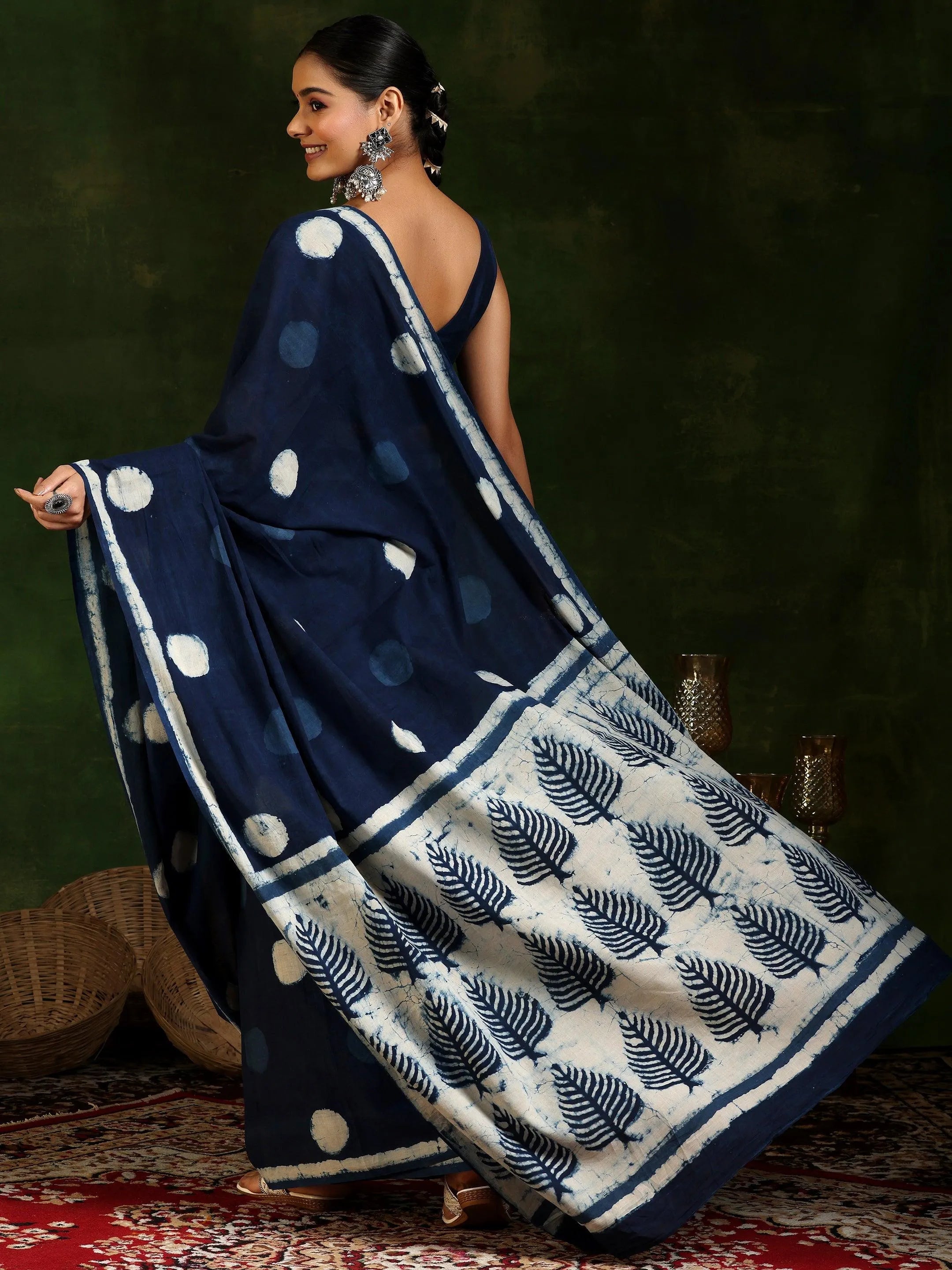 Indigo Printed Cotton Saree With Unstitched Blouse Piece