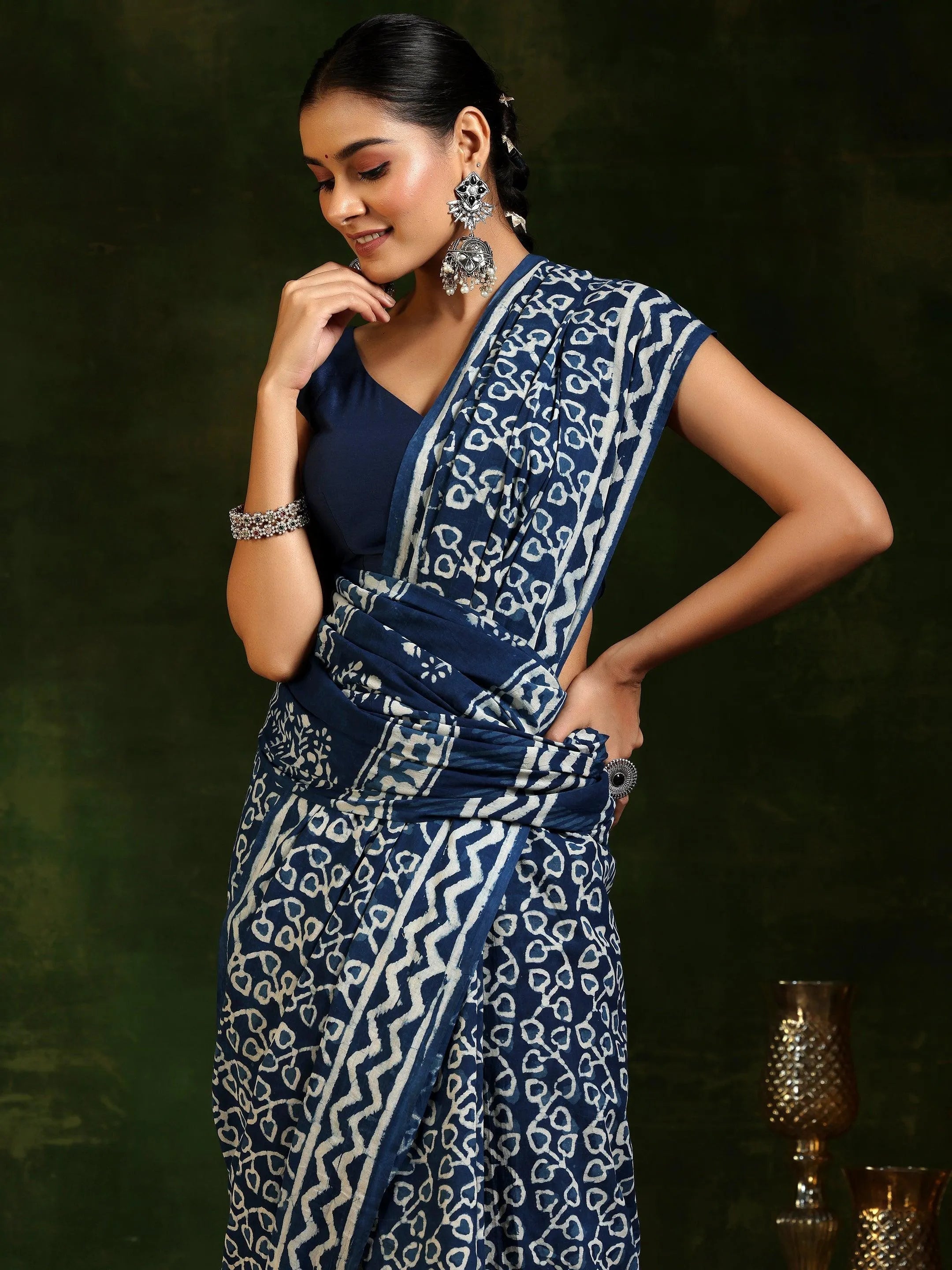 Indigo Printed Cotton Saree With Unstitched Blouse Piece