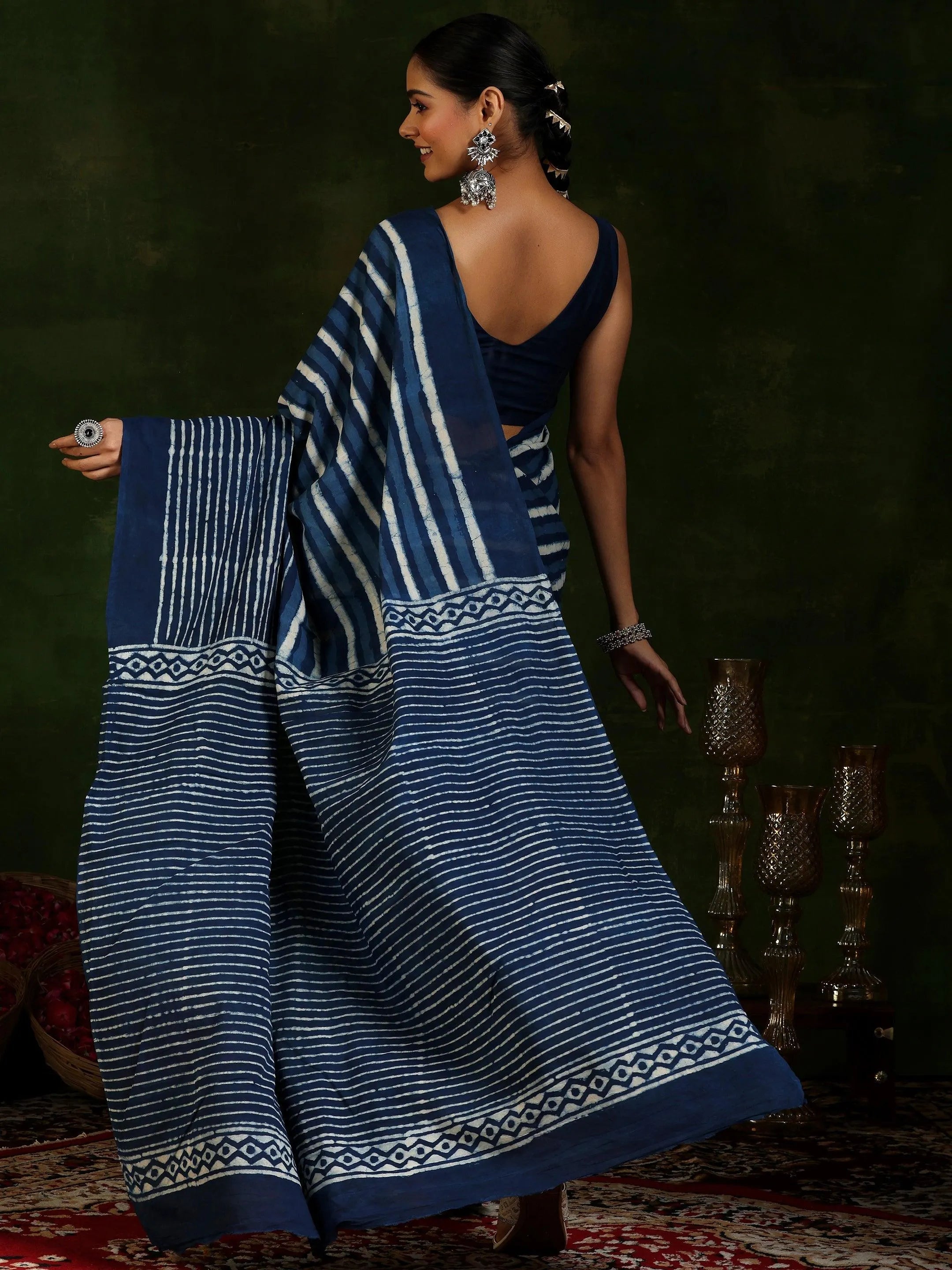 Indigo Printed Cotton Saree With Unstitched Blouse Piece