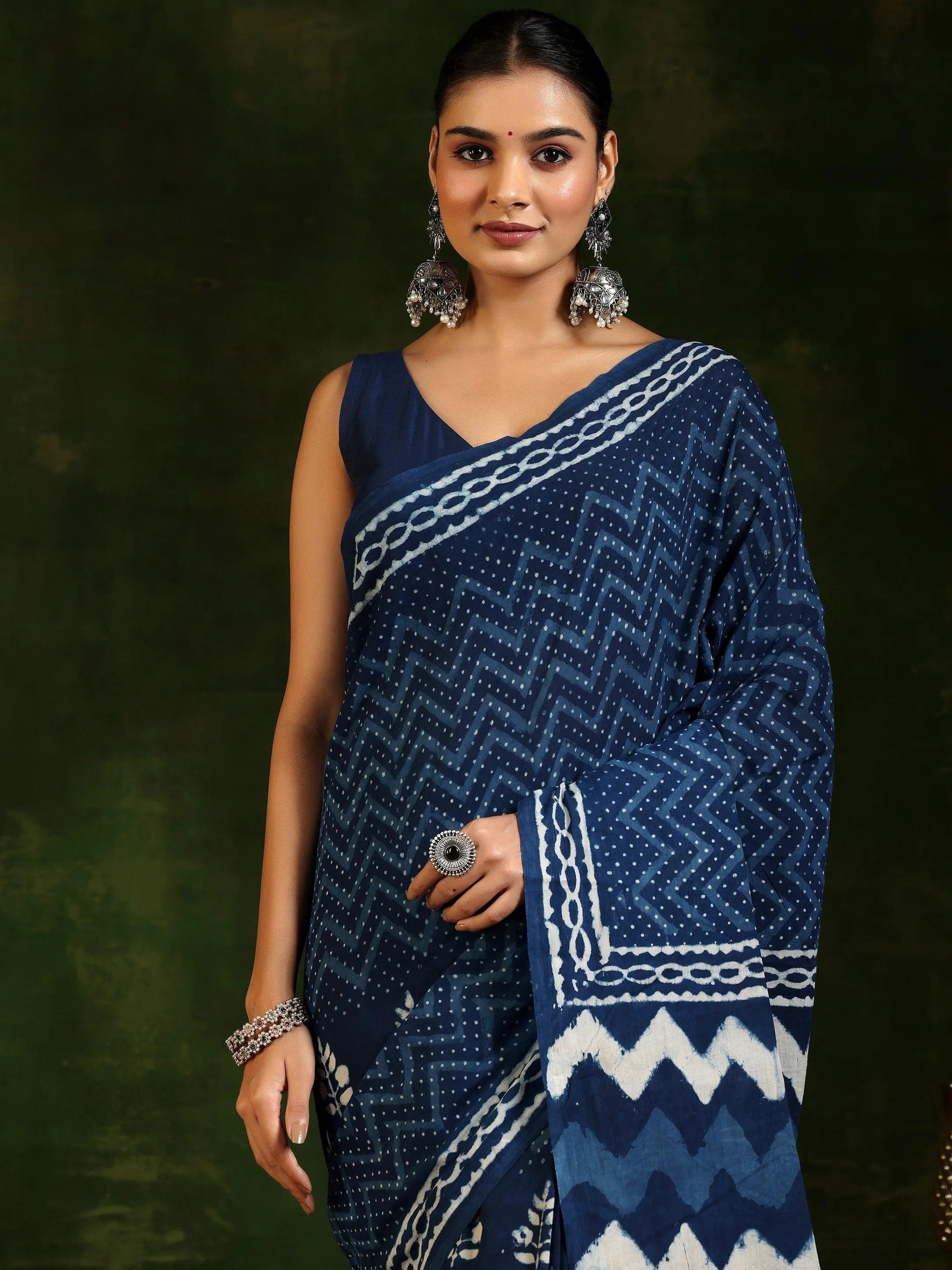 Indigo Printed Cotton Saree With Unstitched Blouse Piece