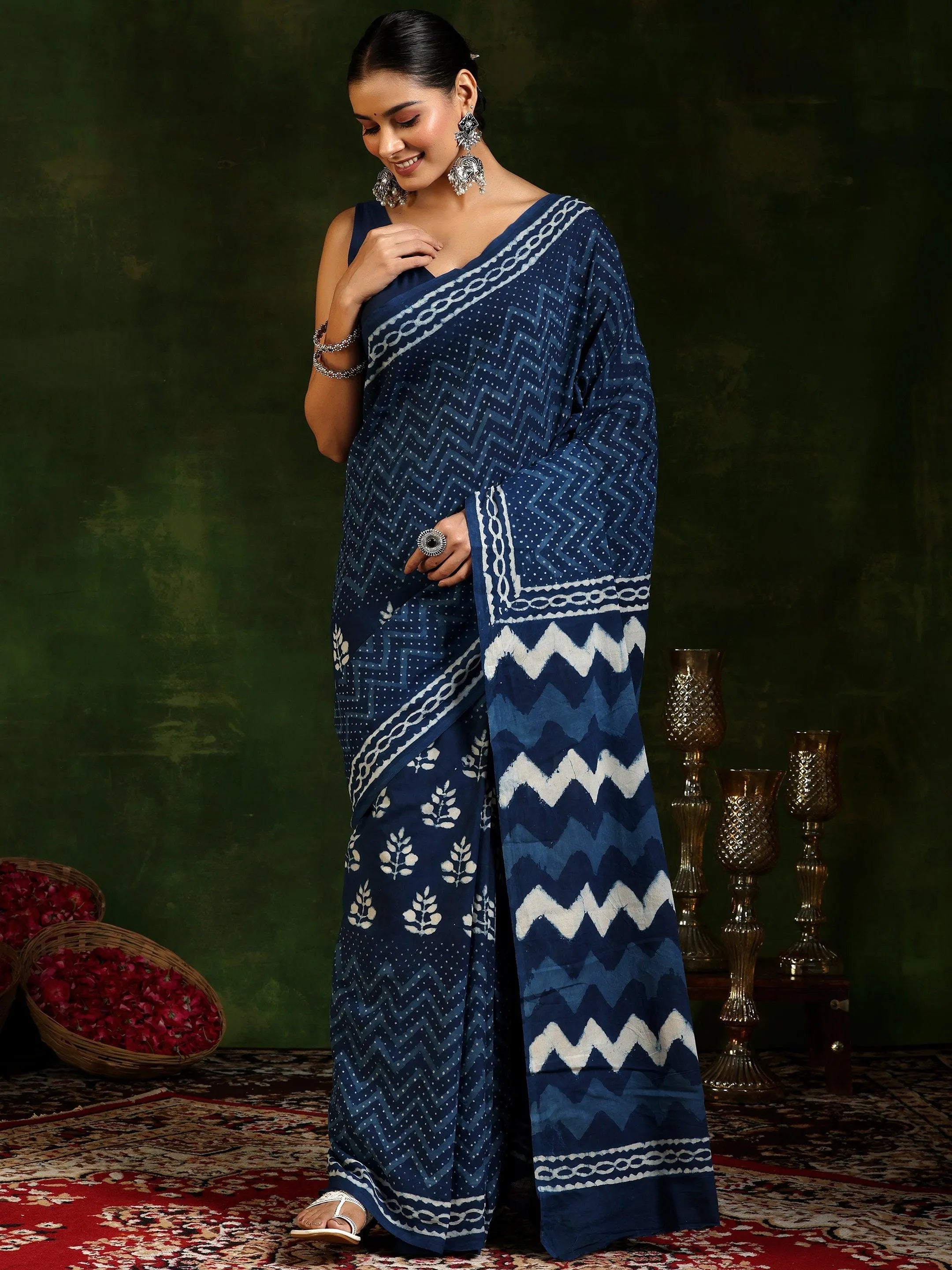 Indigo Printed Cotton Saree With Unstitched Blouse Piece