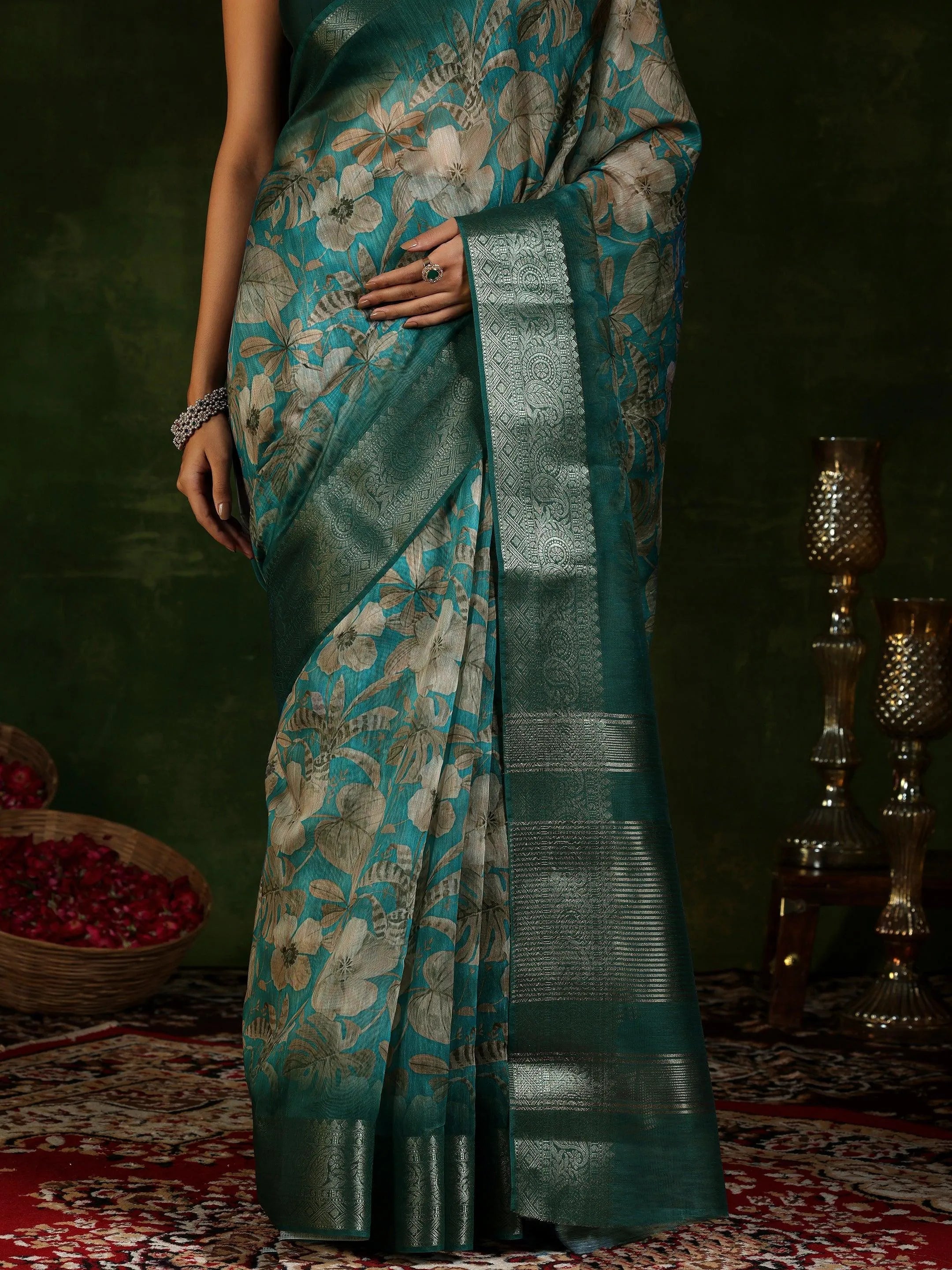 Blue Printed Silk Blend Saree With Unstitched Blouse Piece