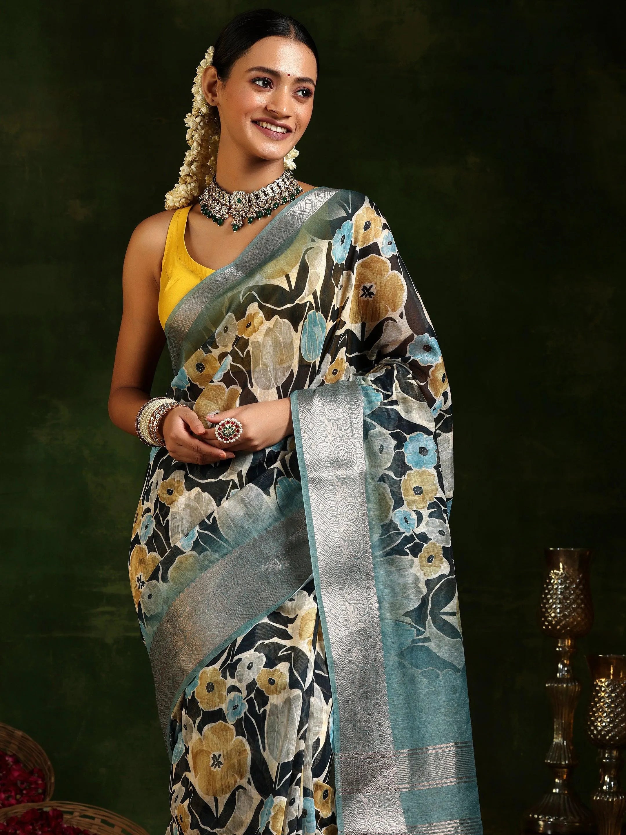 Black Printed Silk Blend Saree With Unstitched Blouse Piece