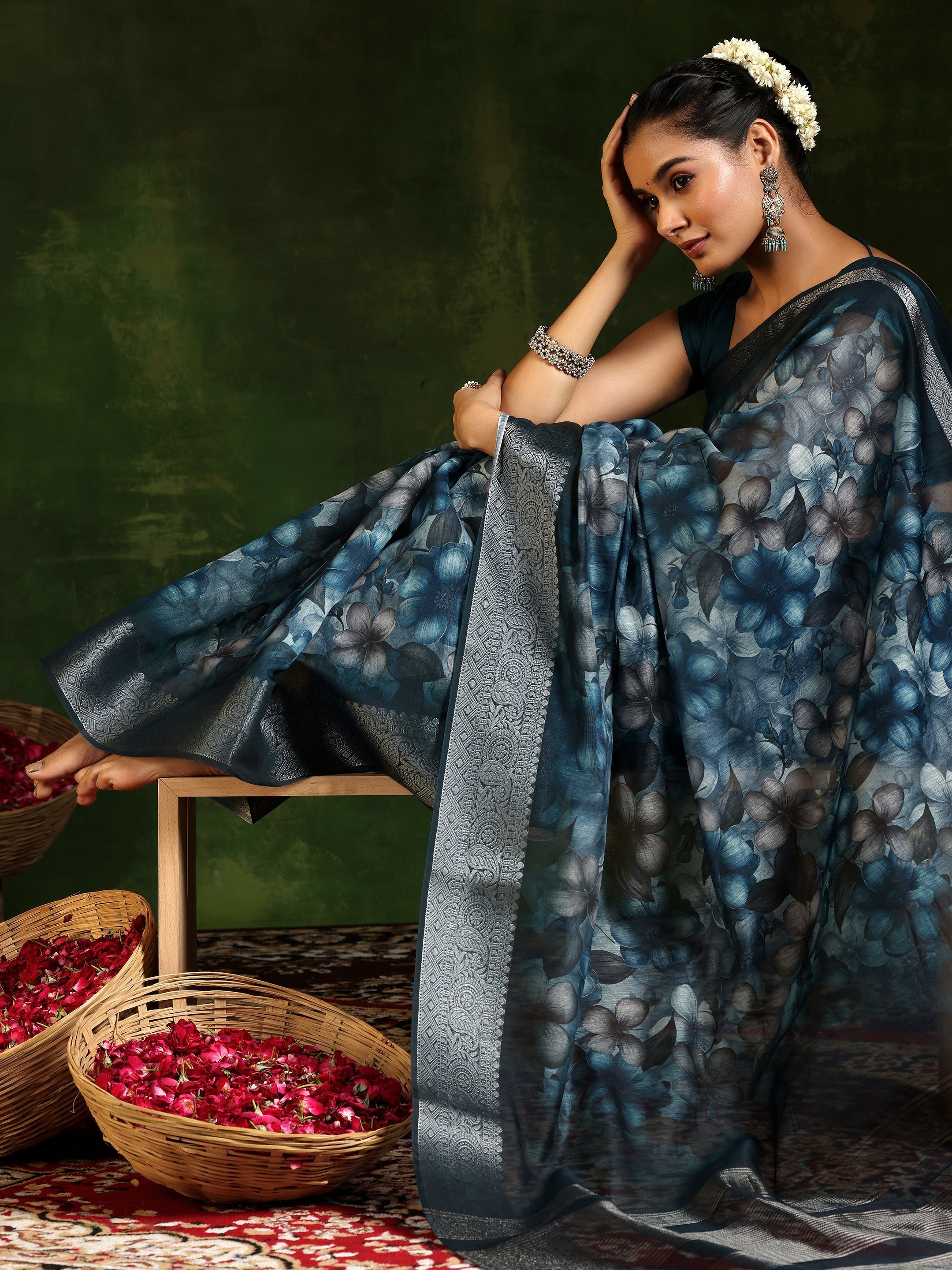 Blue Printed Silk Blend Saree With Unstitched Blouse Piece