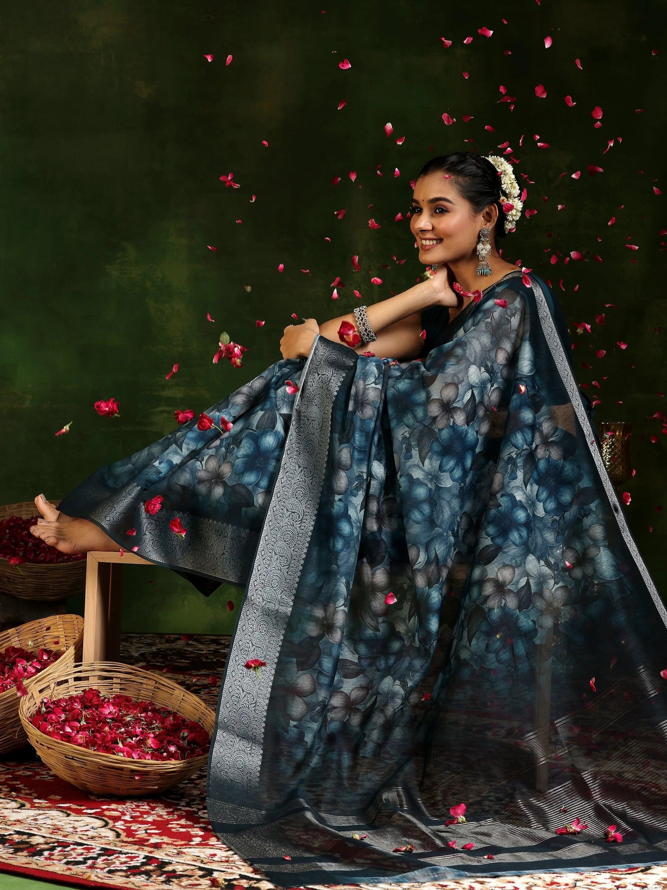 Blue Printed Silk Blend Saree With Unstitched Blouse Piece