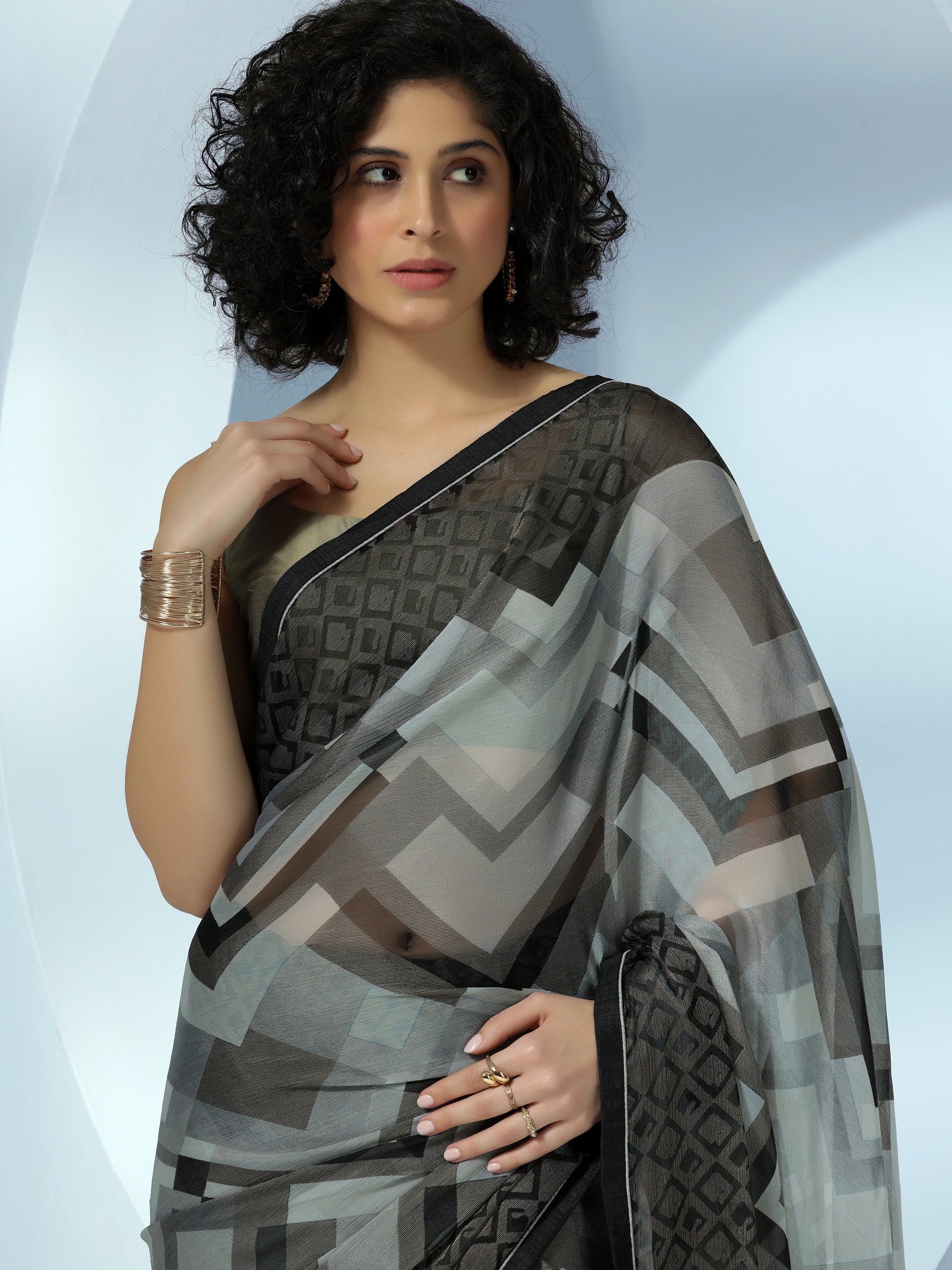 Grey Printed Poly Chiffon Saree With Unstitched Blouse Piece