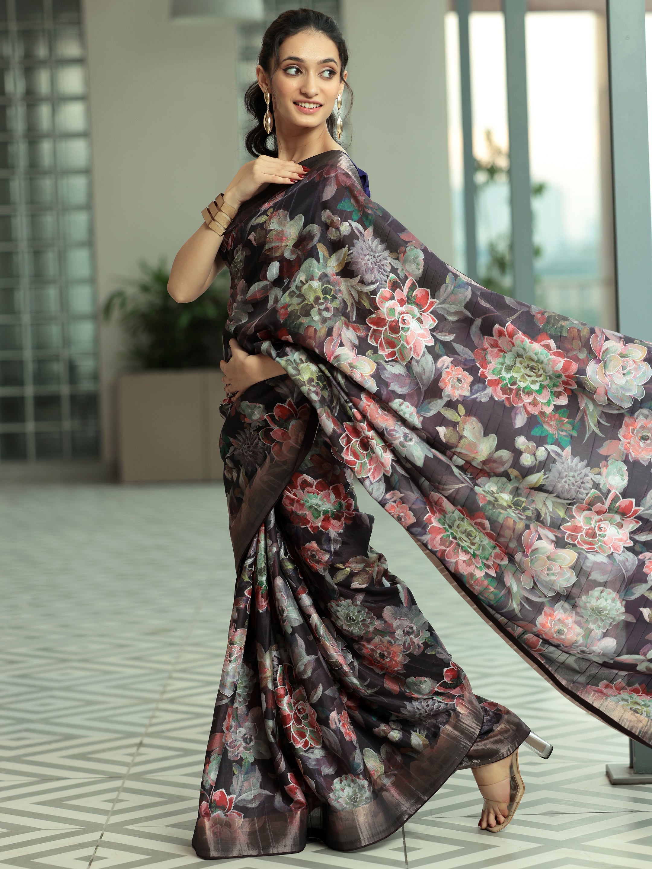 Wine Printed Silk Blend Saree With Unstitched Blouse Piece