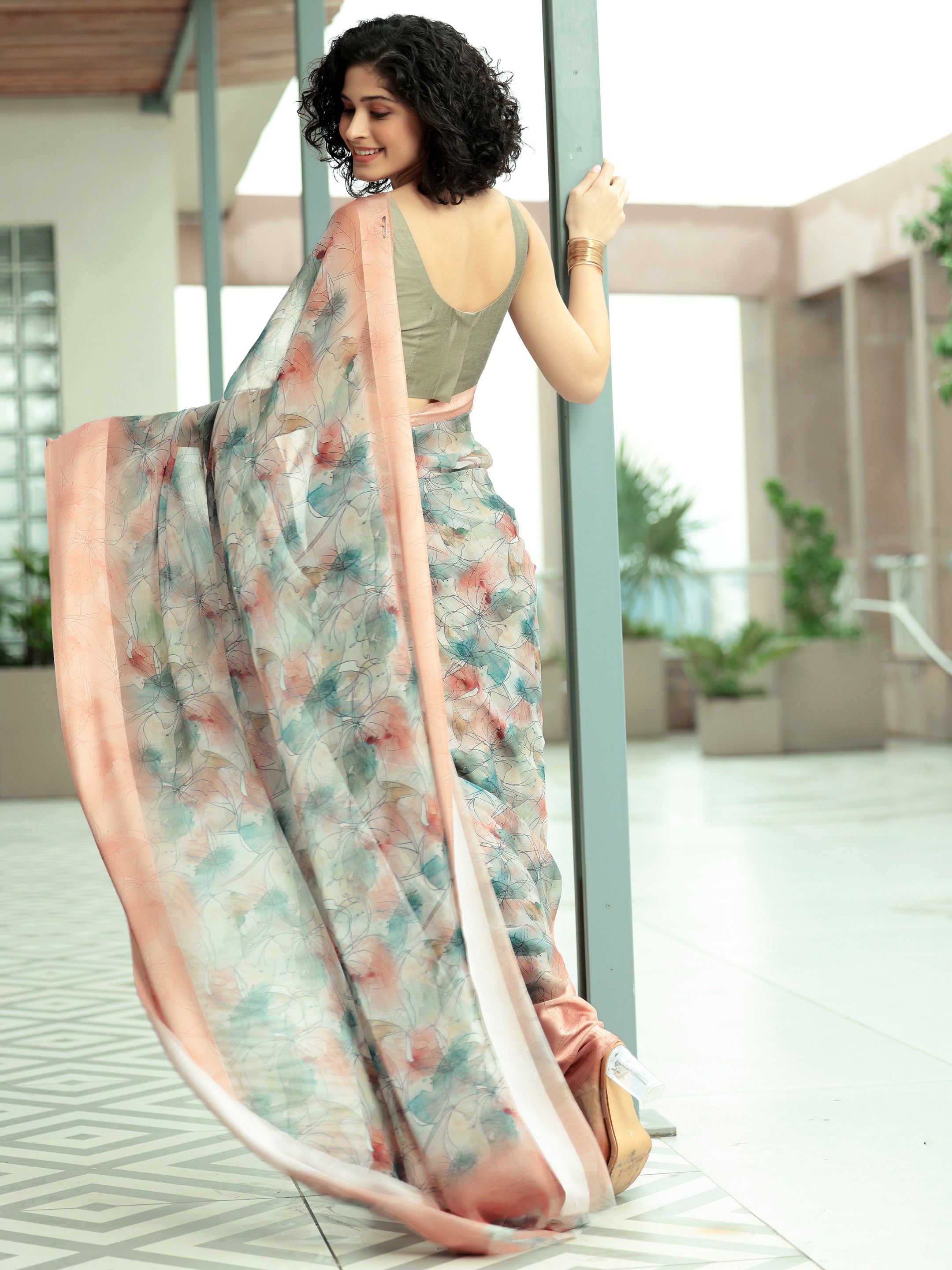 Peach Printed Poly Chiffon Saree With Unstitched Blouse Piece