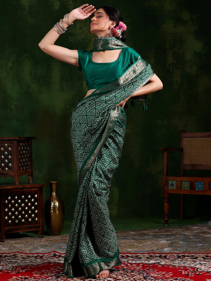 Green Printed Silk Blend Saree With Unstitched Blouse Piece - Libas