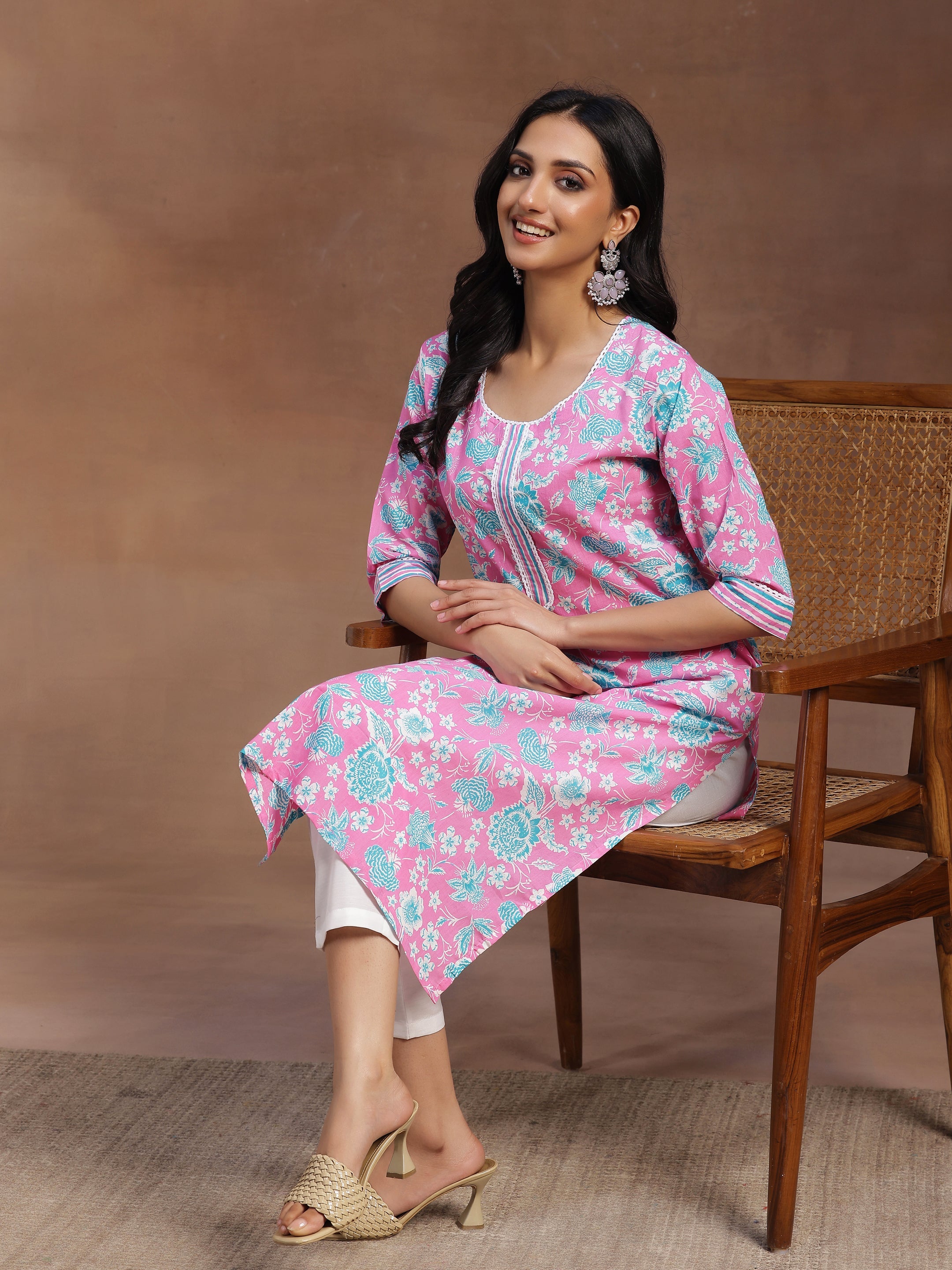 Pink Printed Cotton Straight Kurta