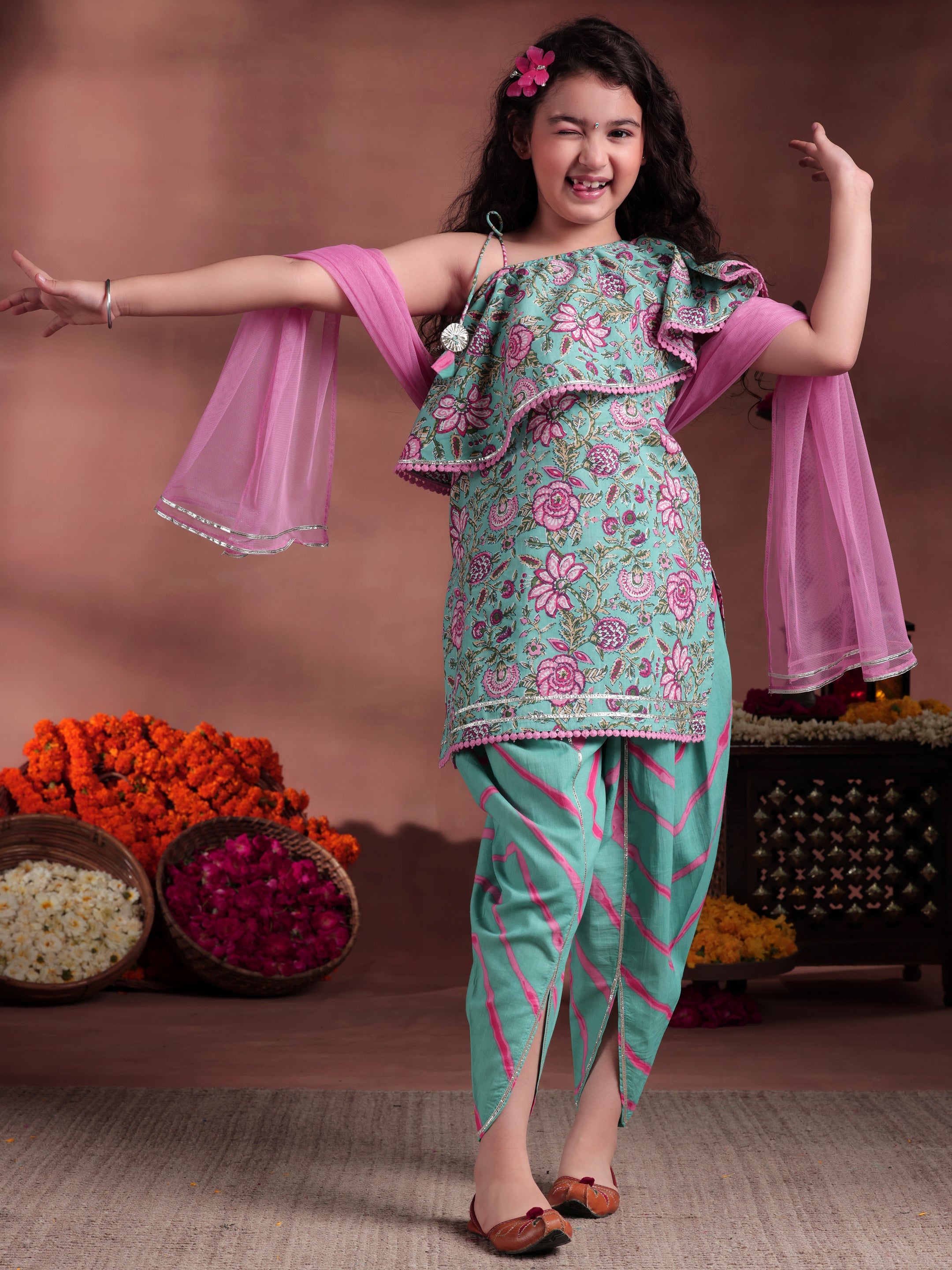 Kids Green Printed Cotton Straight Kurta With Dhoti Pants