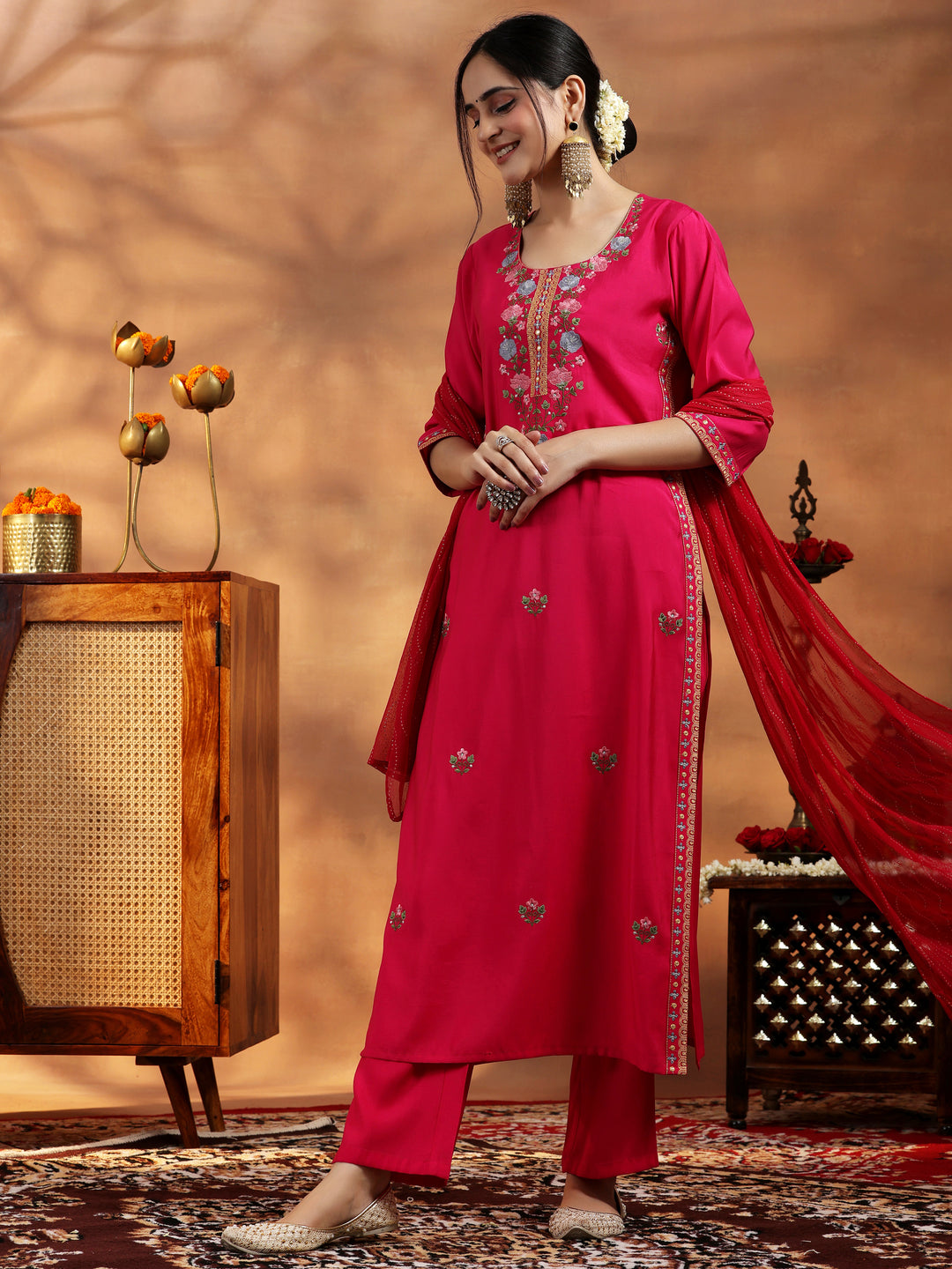 Pink Embroidered Silk Blend Straight Suit With Dupatta