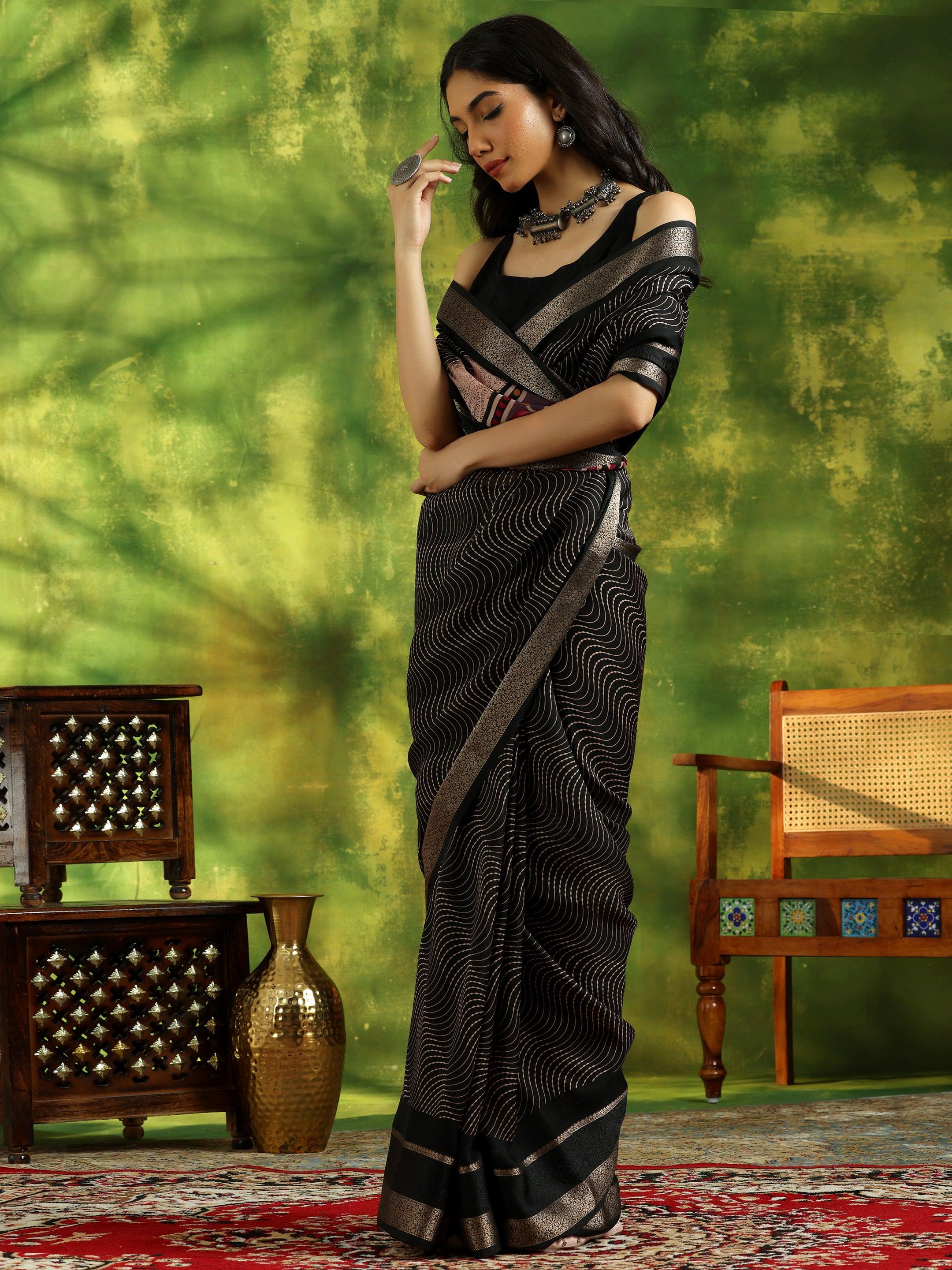 Black Printed Silk Blend Saree With Unstitched Blouse Piece