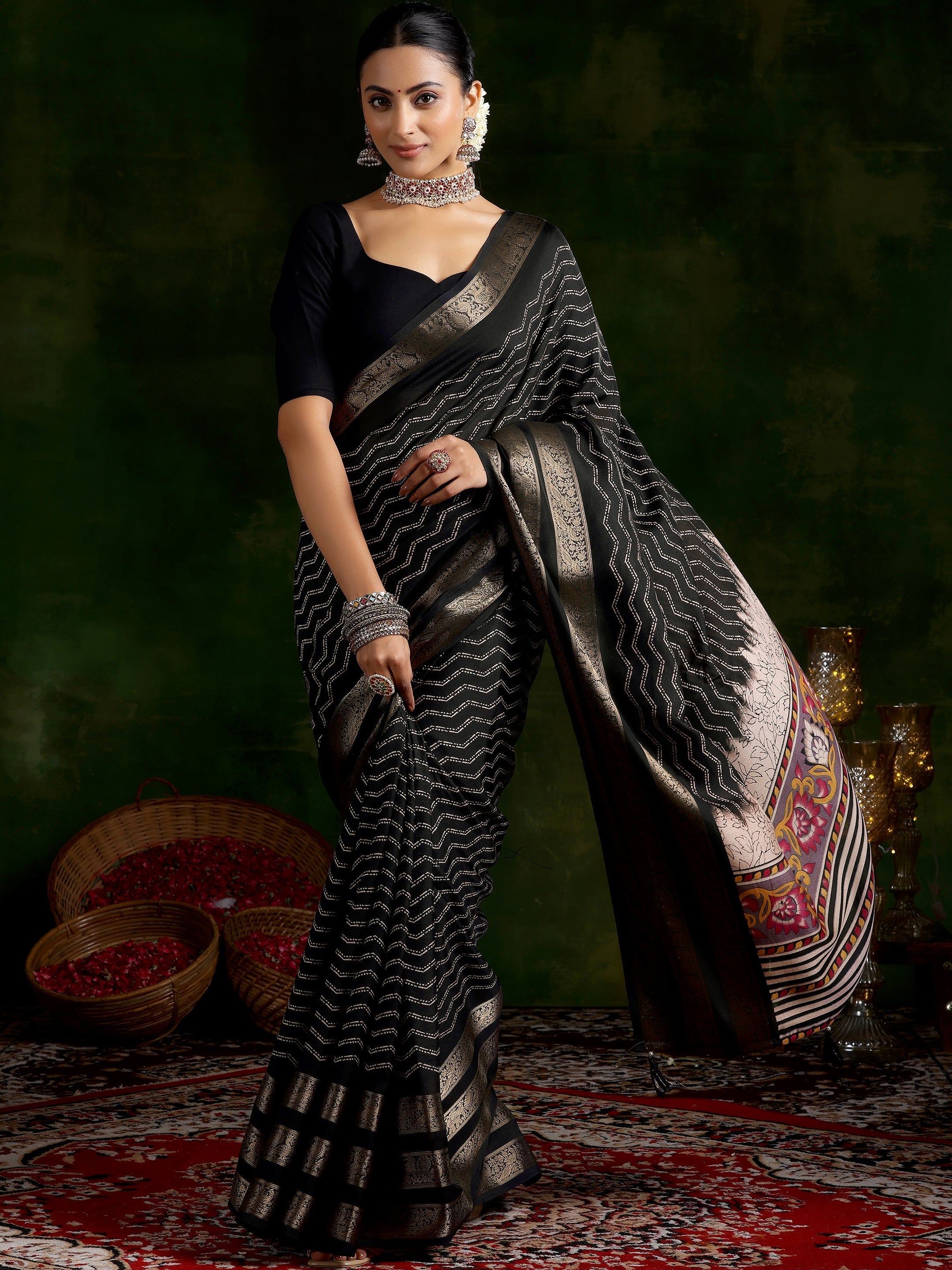 Black Printed Silk Blend Saree With Unstitched Blouse Piece