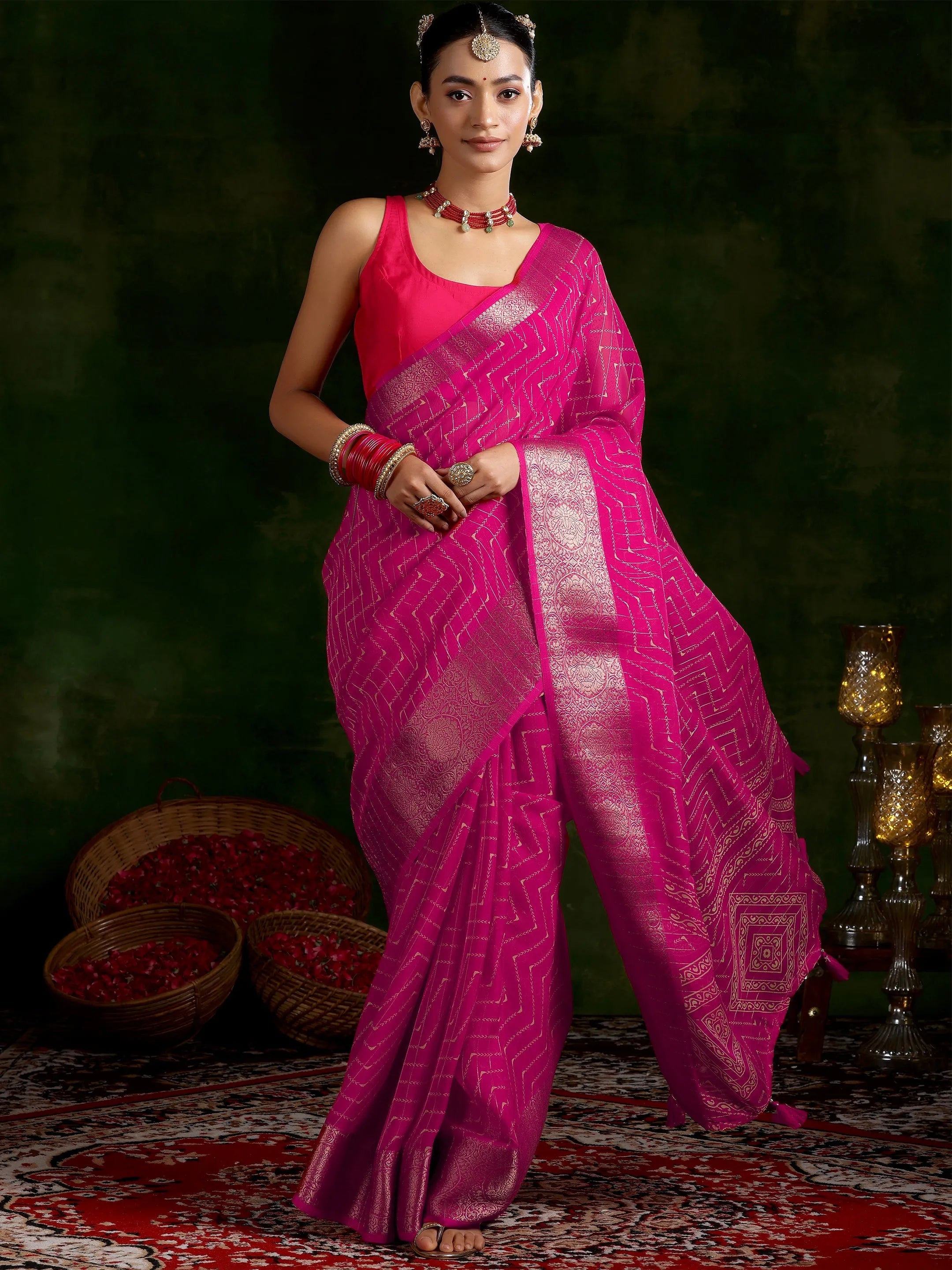 Pink Printed Silk Blend Saree With Unstitched Blouse Piece