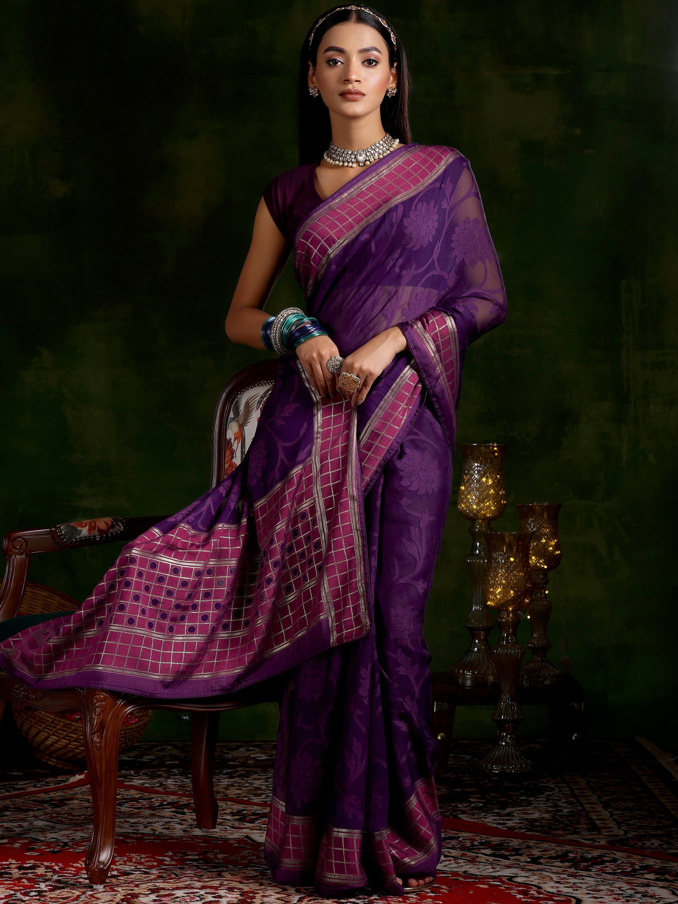 Purple Printed Silk Blend Saree With Unstitched Blouse Piece