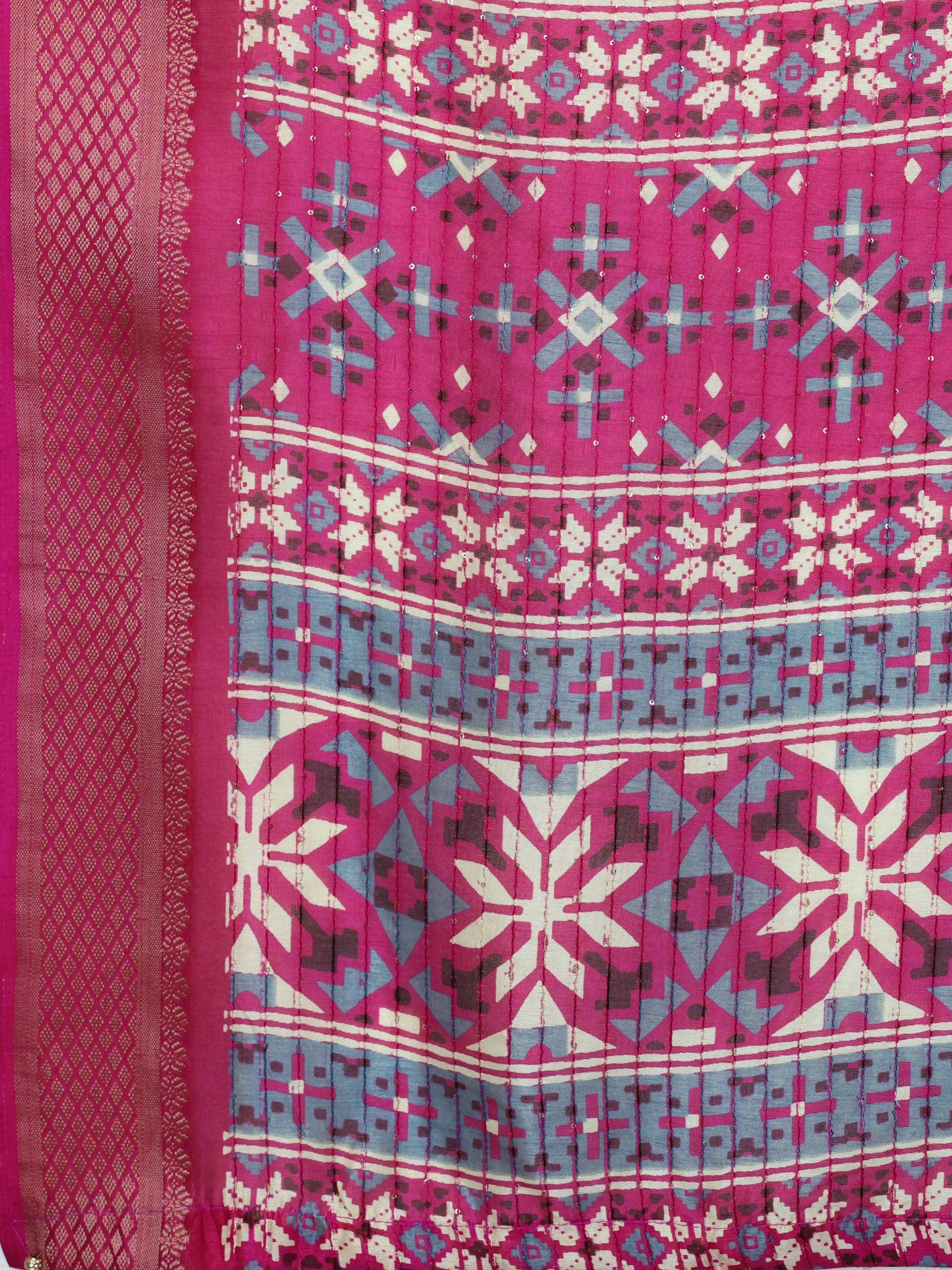 Pink Printed Silk Blend Saree With Unstitched Blouse Piece