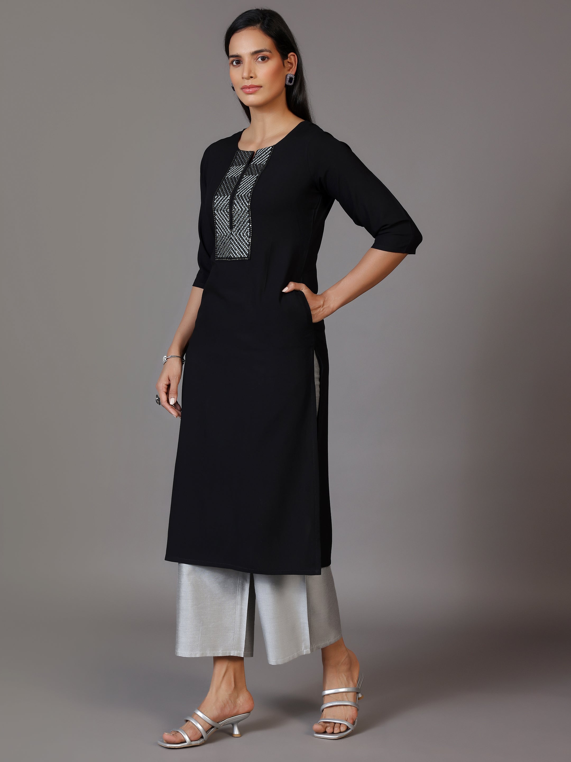 Black Embellished Rayon Straight Kurta