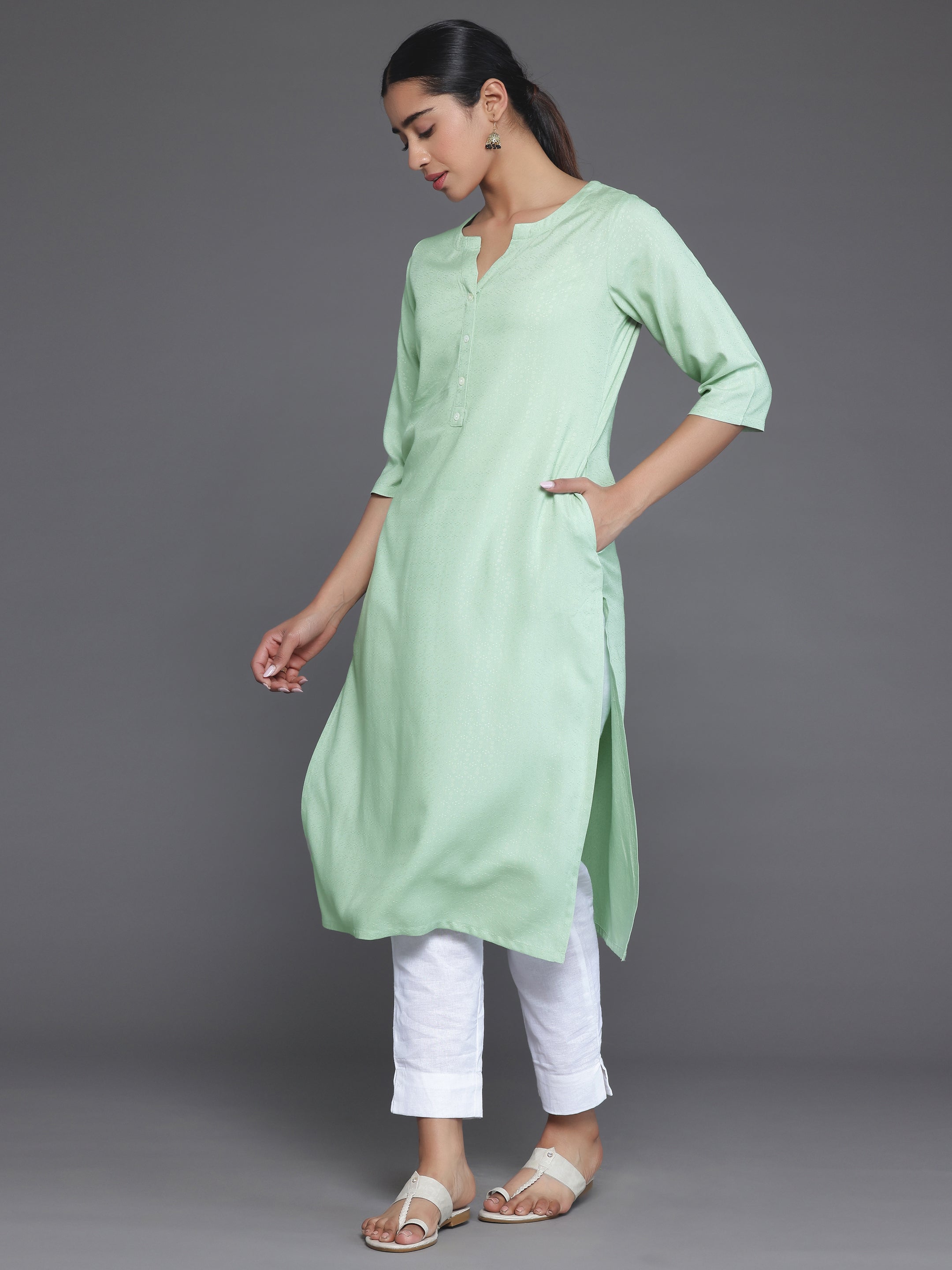 Green Woven Design Rayon Straight Kurta