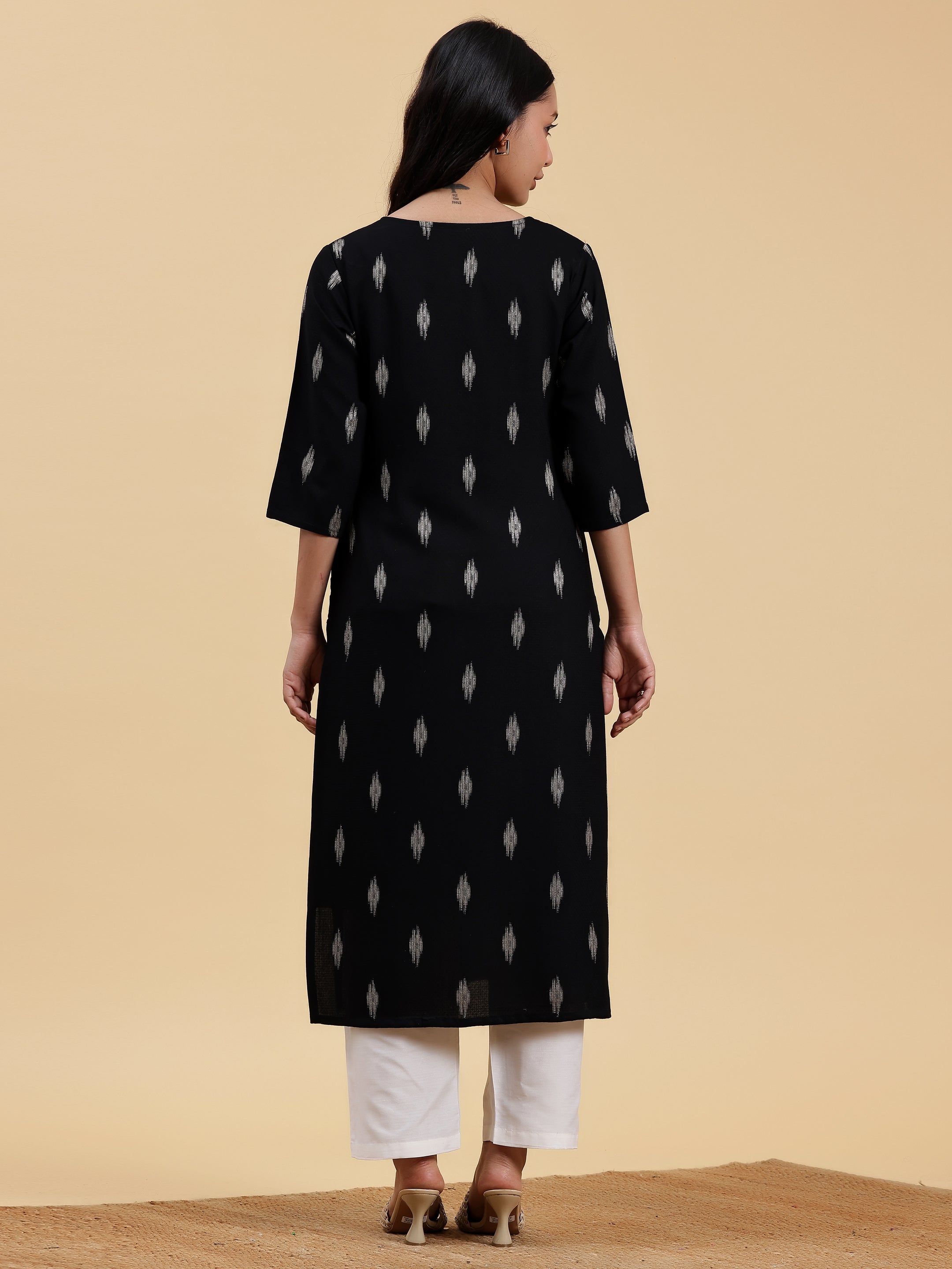 Black Embroidered Rayon Straight Kurta