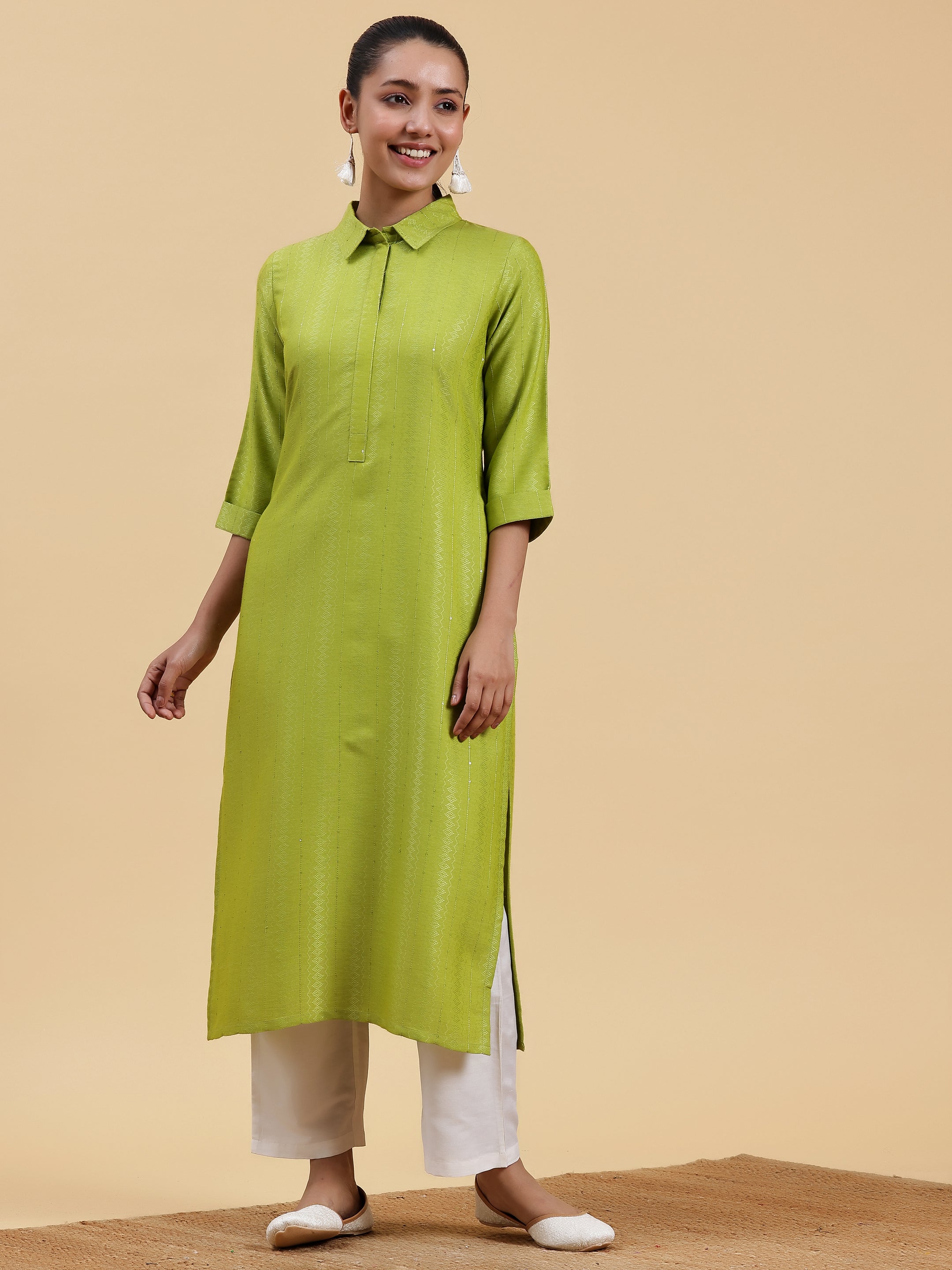 Green Woven Design Cotton Straight Kurta