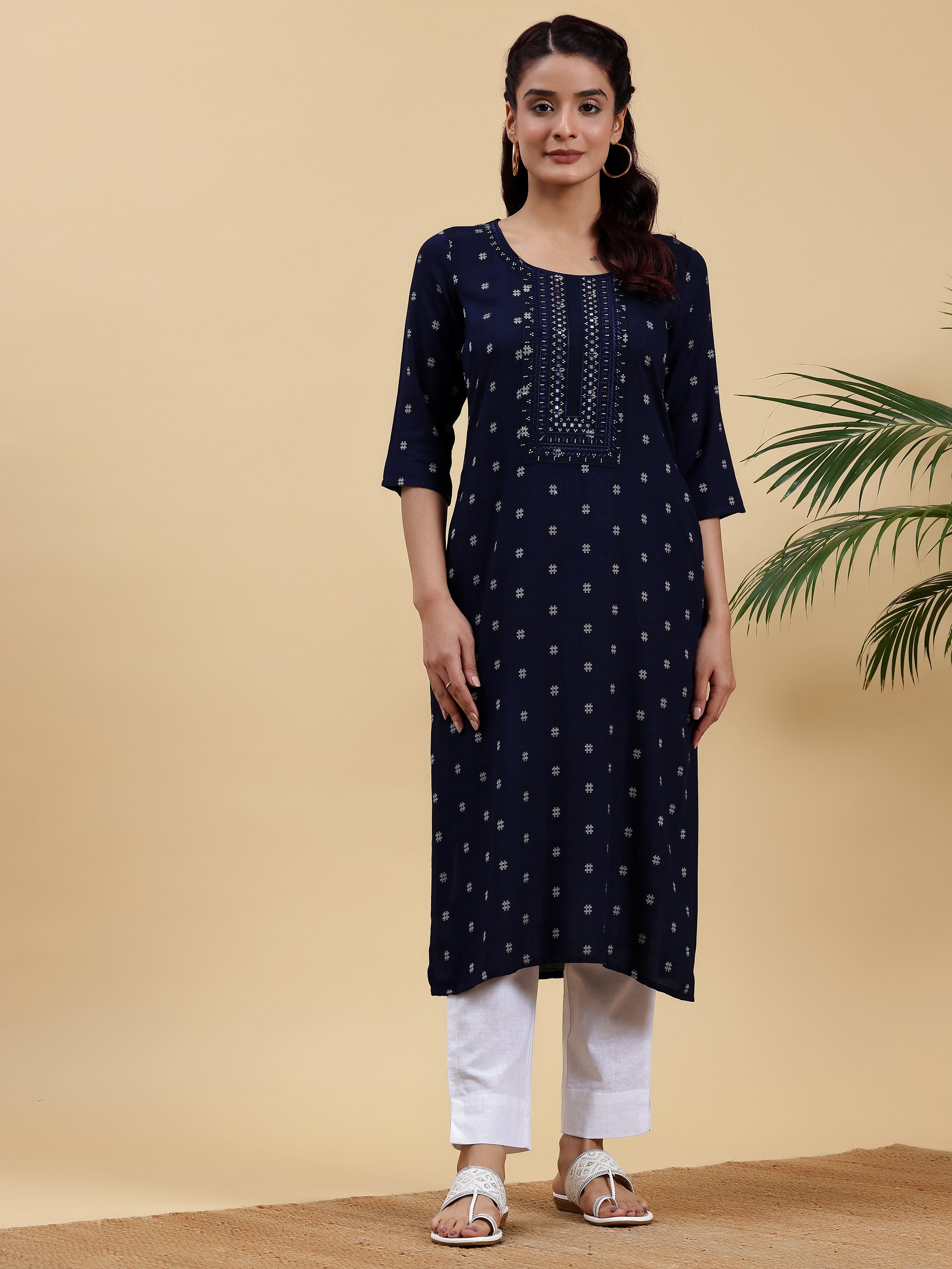 Blue Embroidered Cotton Straight Kurta