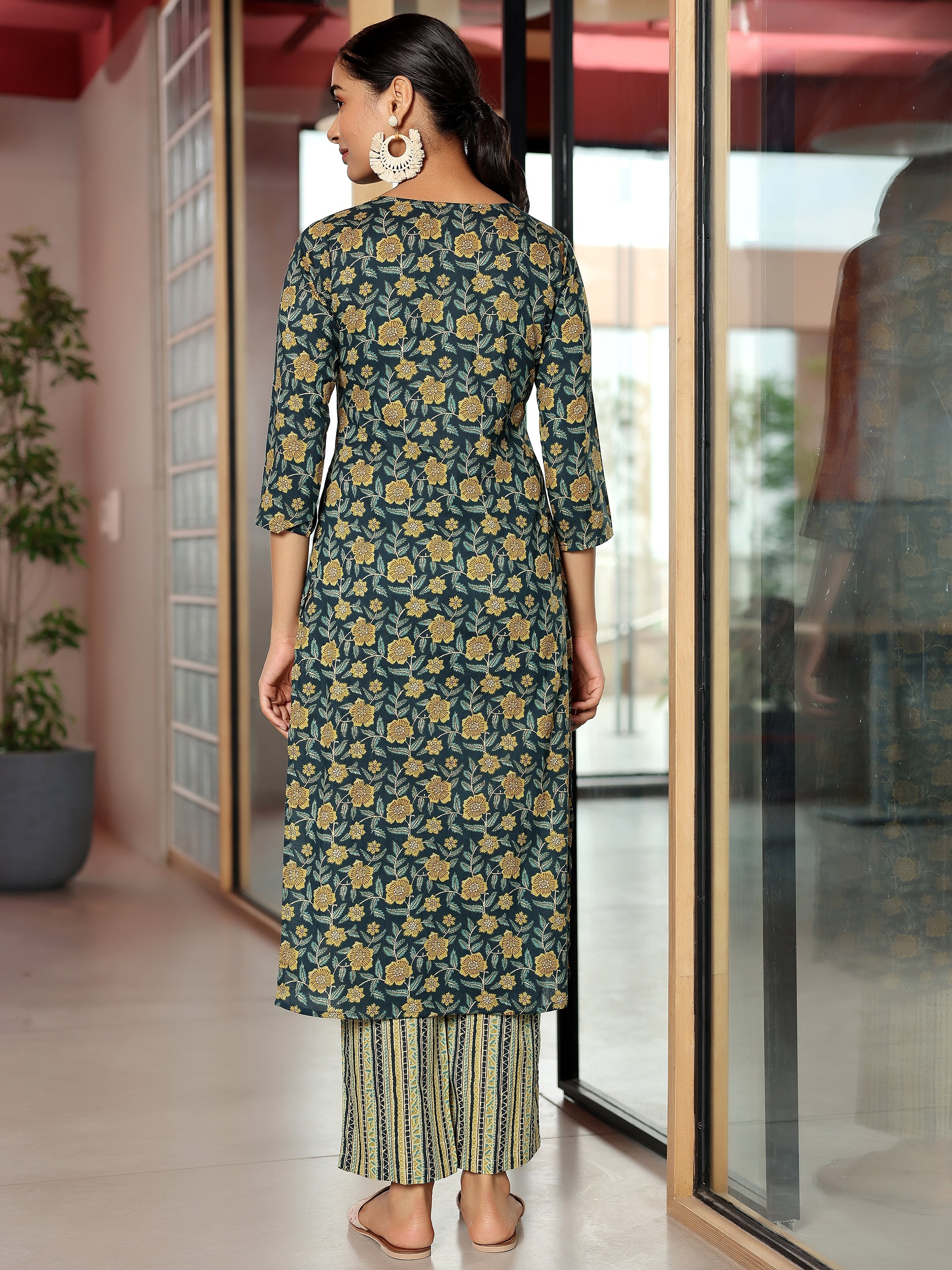 Green Printed Cotton Straight Kurta Set