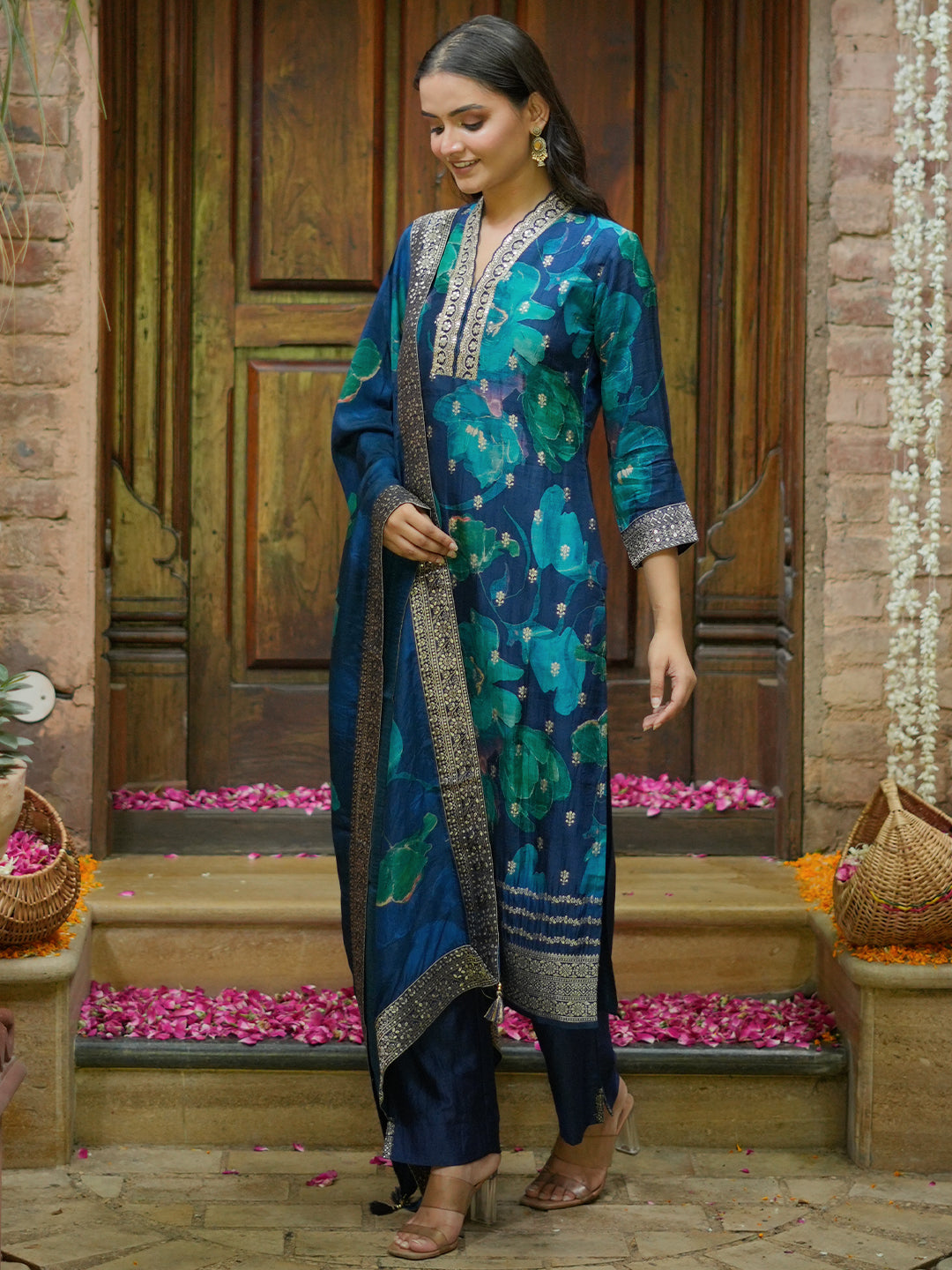 Buy ethnic wear for women hotsell